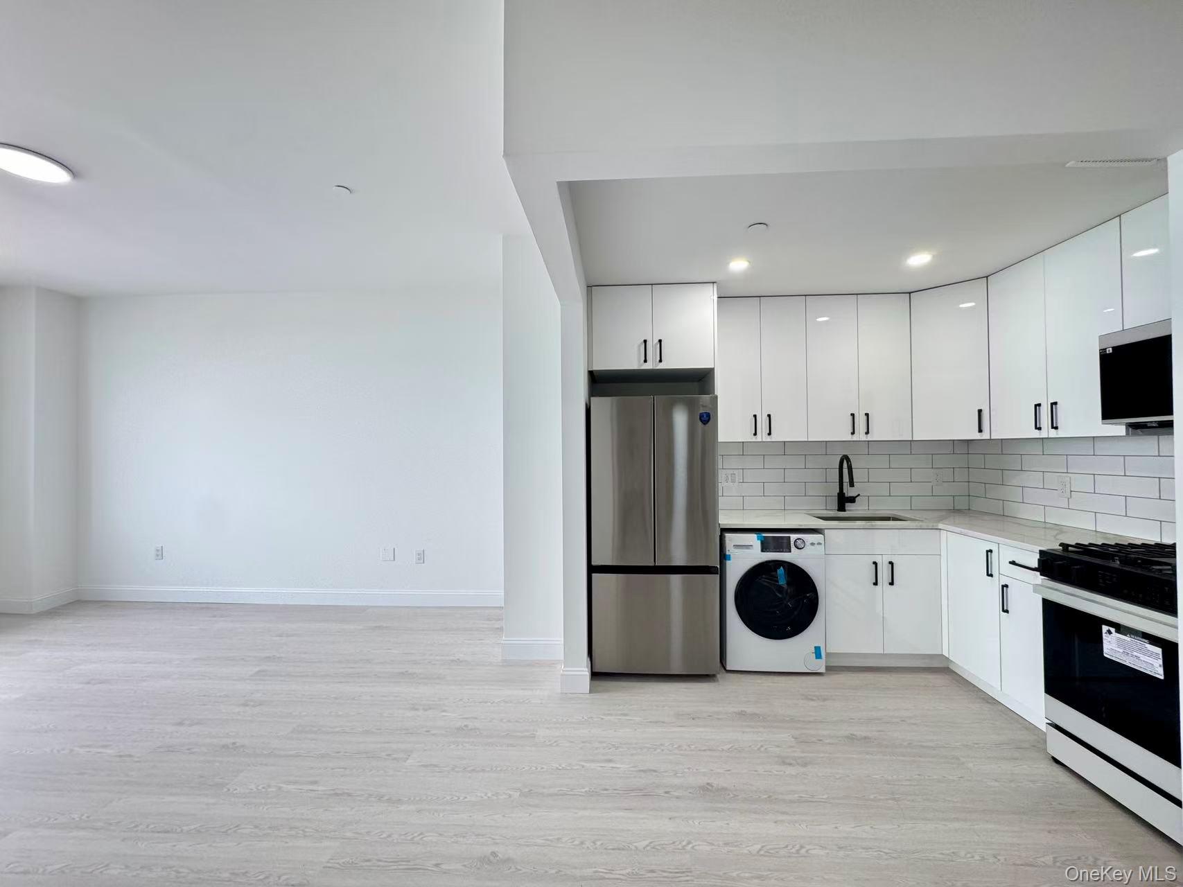 1434 110th Street, Unit 5E photo 5