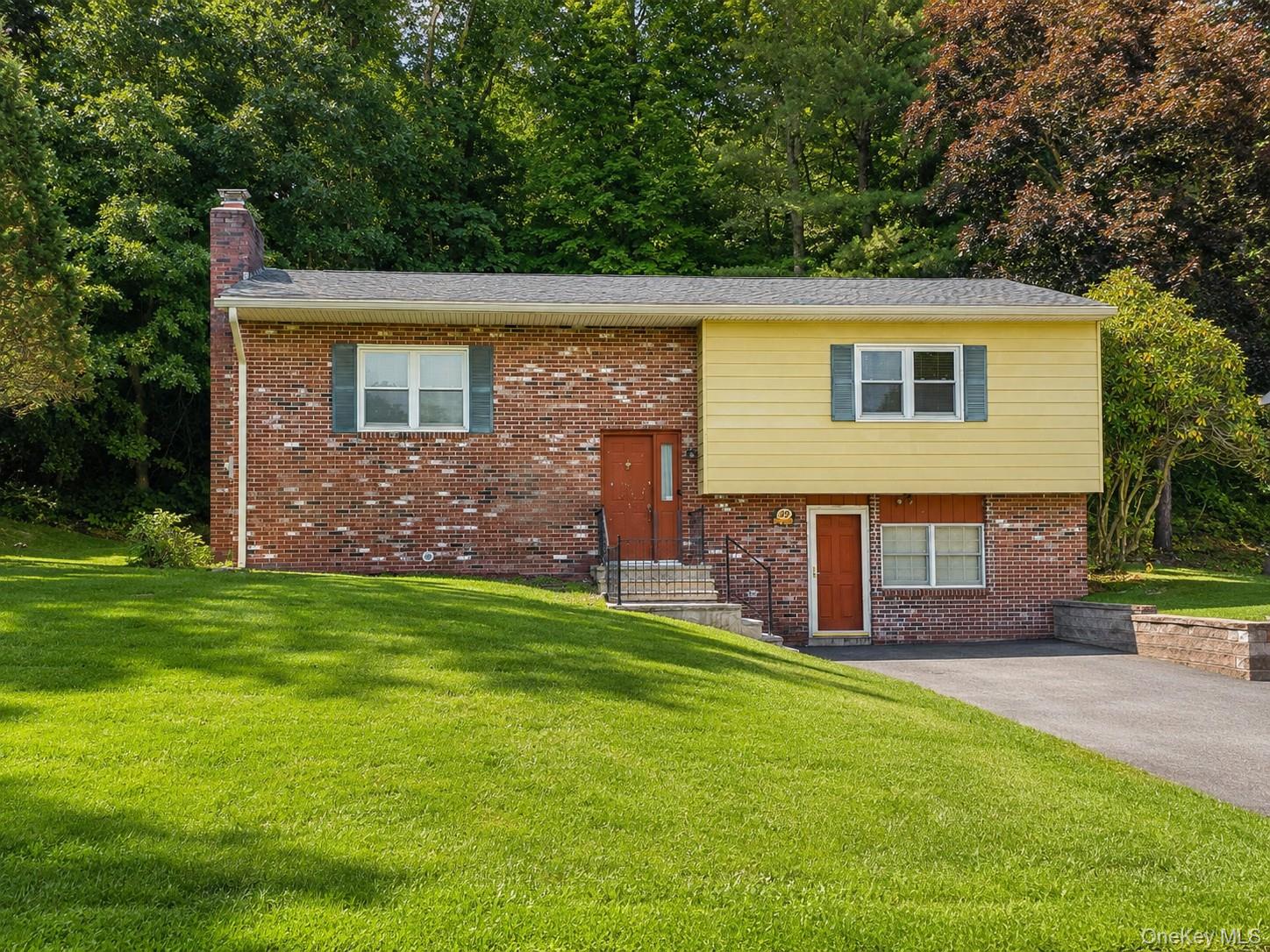49 Brewster Drive – For Sale