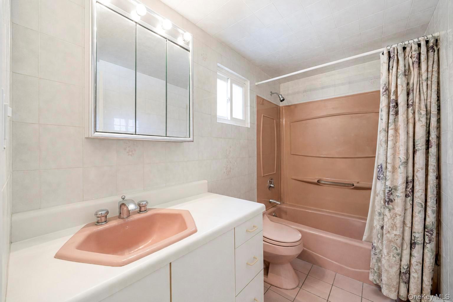 25 Hewes Street – For Rent photo 40