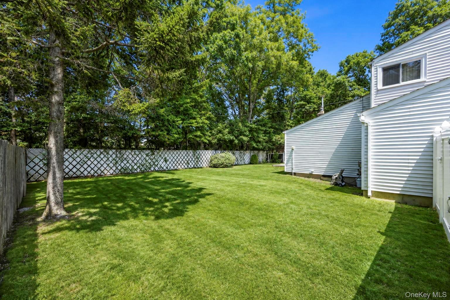 25 Hewes Street – For Rent photo 10