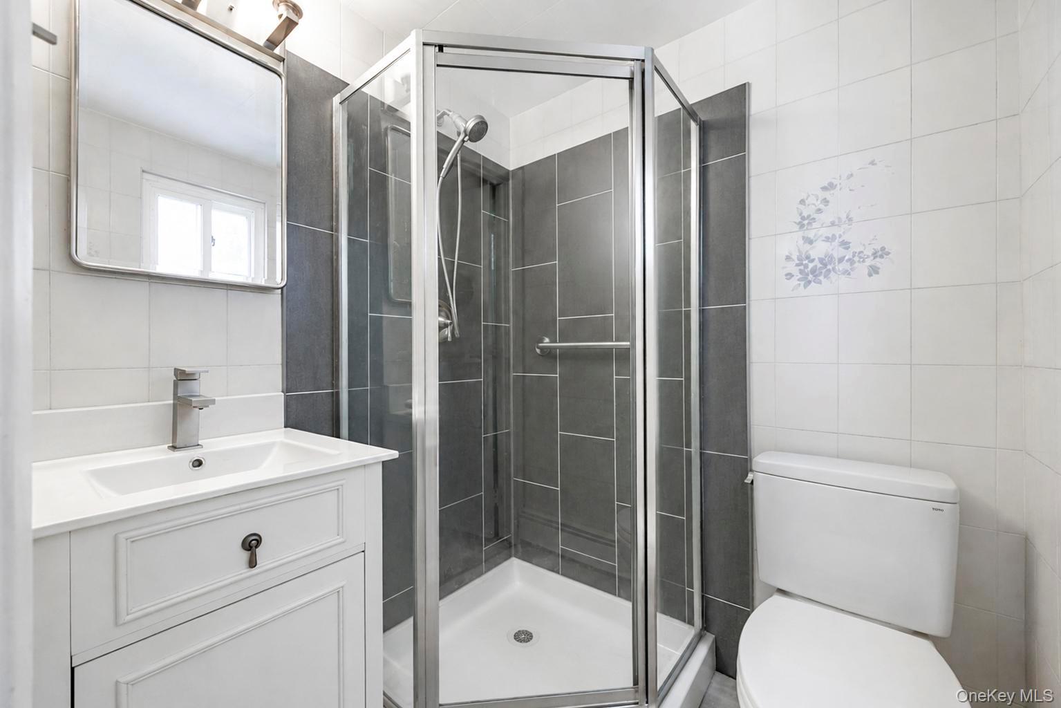25 Hewes Street – For Rent photo 36