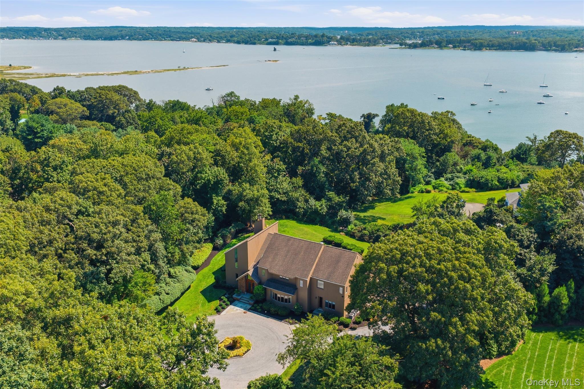 6 Target Rock Drive – For Sale photo 2