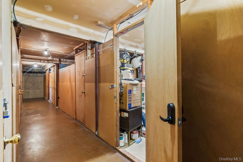 249 Country Club Lane – For Sale photo 30