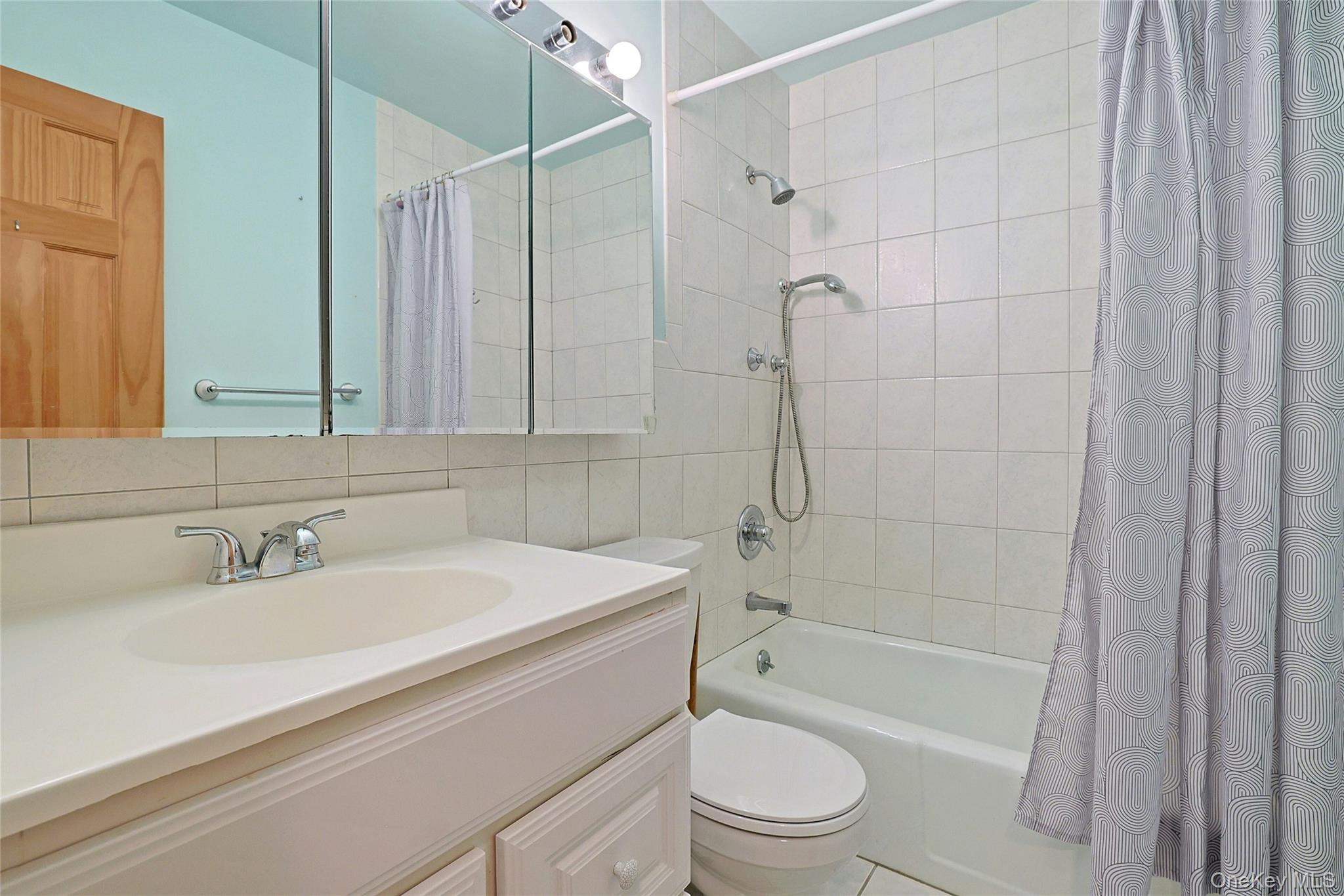 5 Coachlight Square – For Sale photo 10