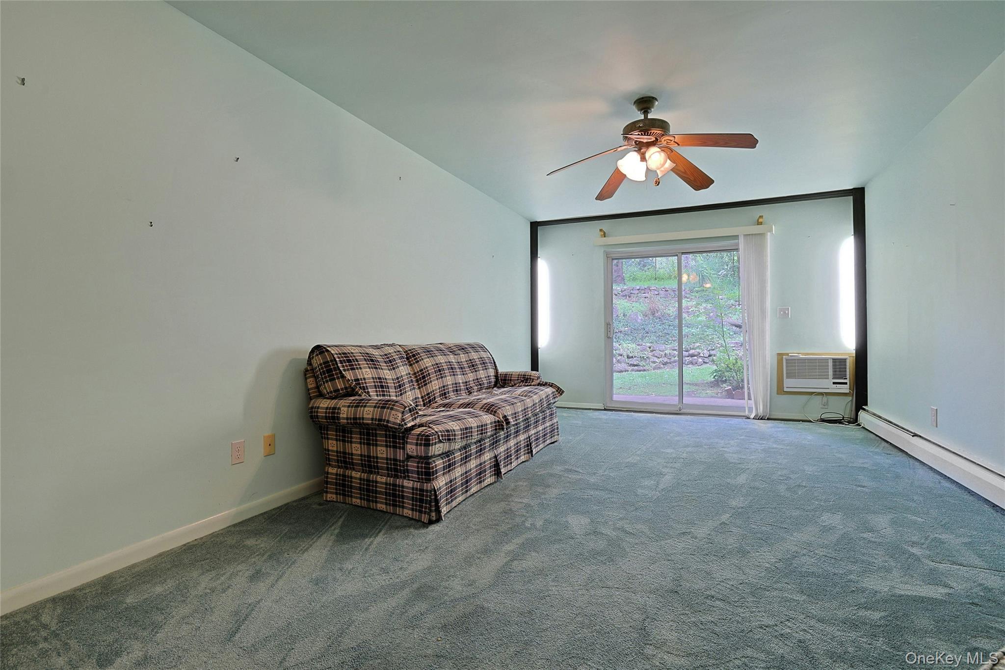 5 Coachlight Square – For Sale photo 8