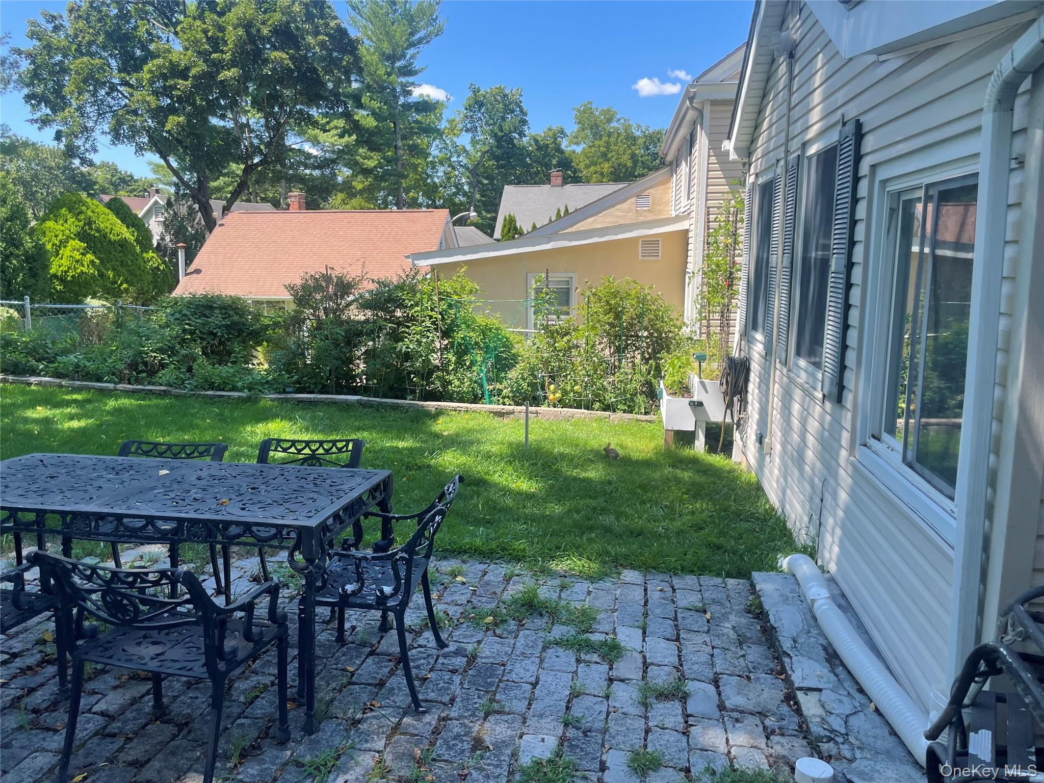 16 Taxter Road – For Rent photo 5