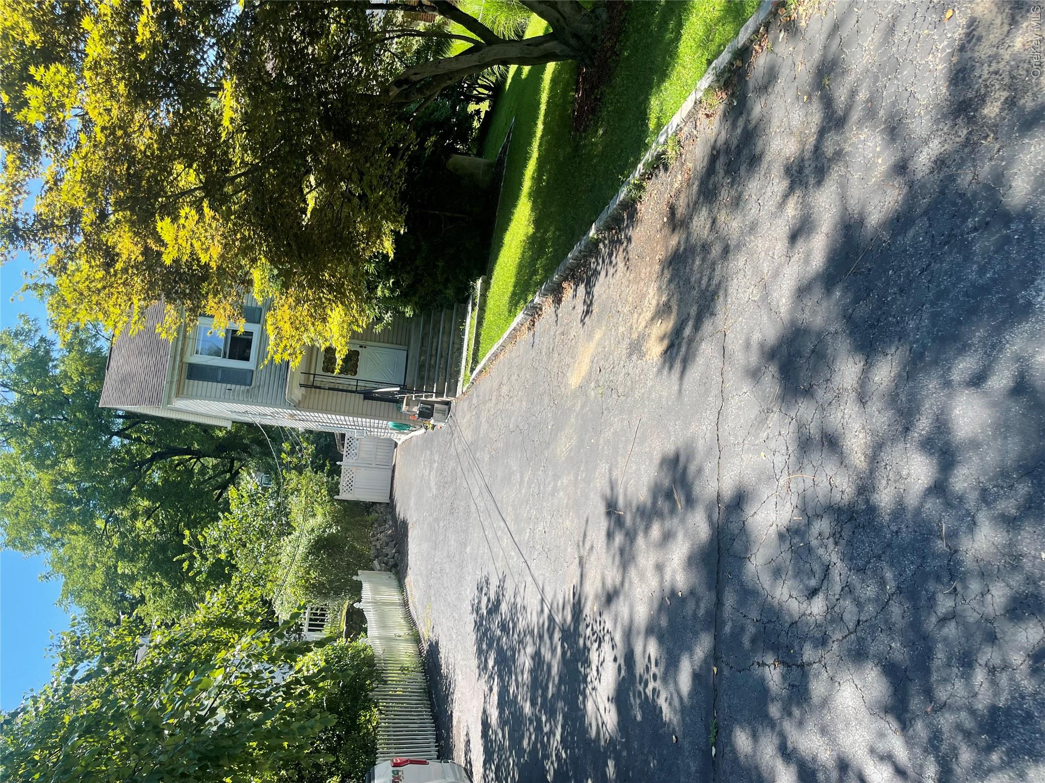 16 Taxter Road – For Rent
