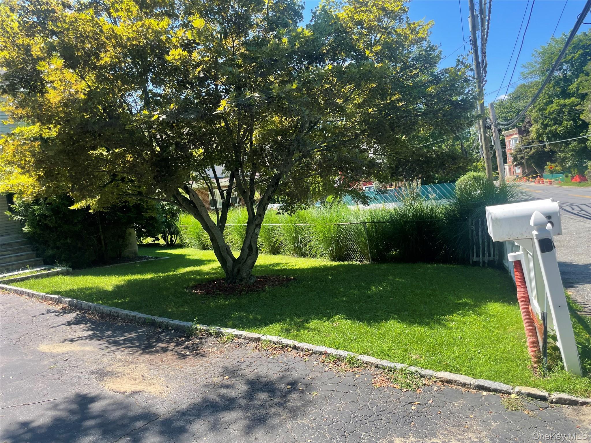 16 Taxter Road – For Rent photo 23