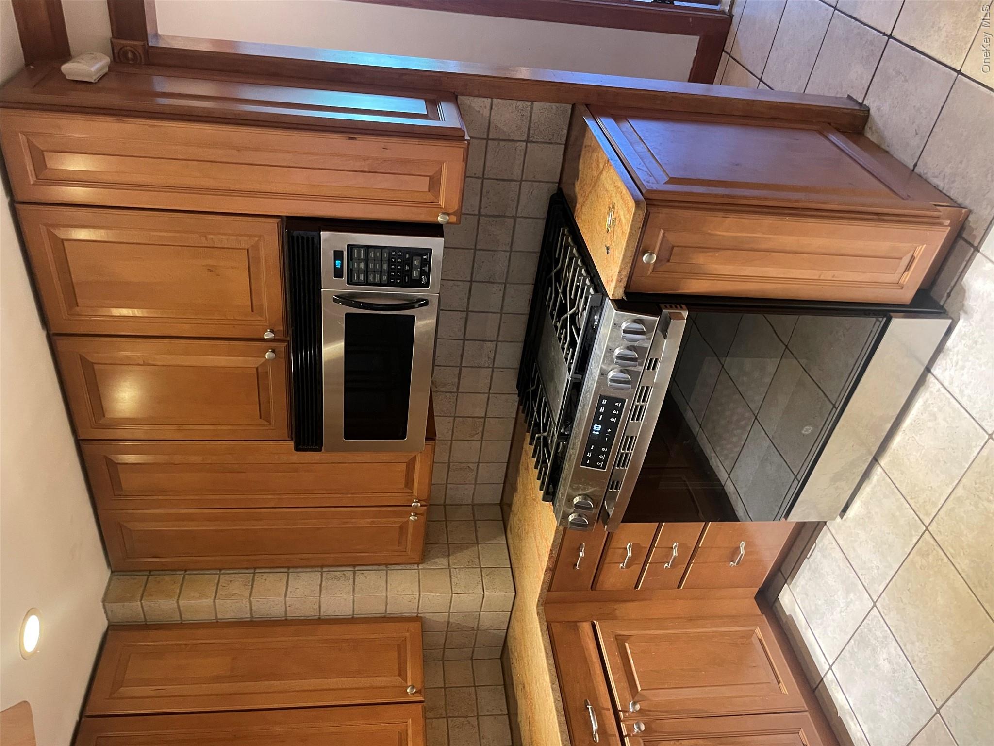 16 Taxter Road – For Rent photo 12