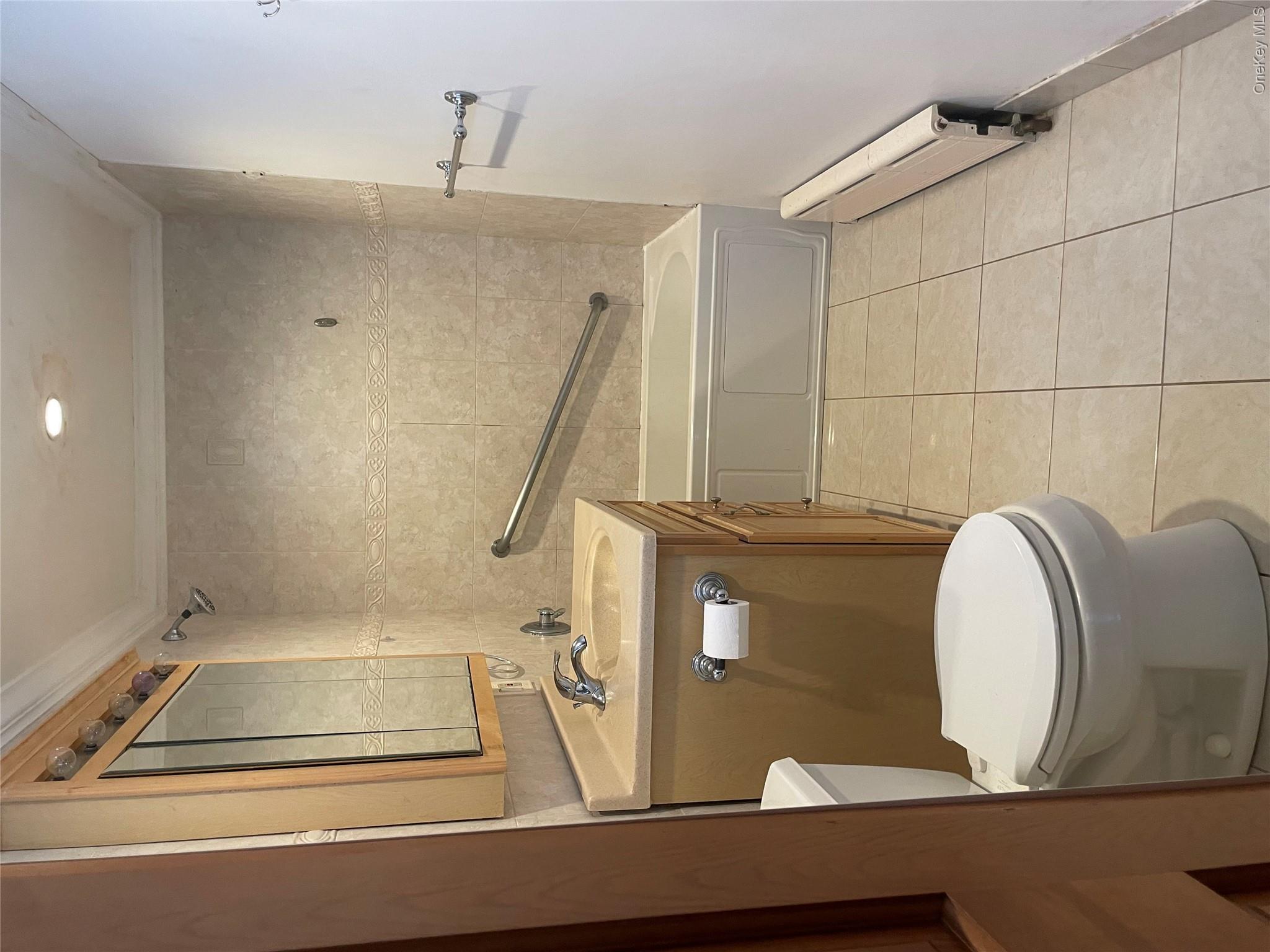 16 Taxter Road – For Rent photo 17