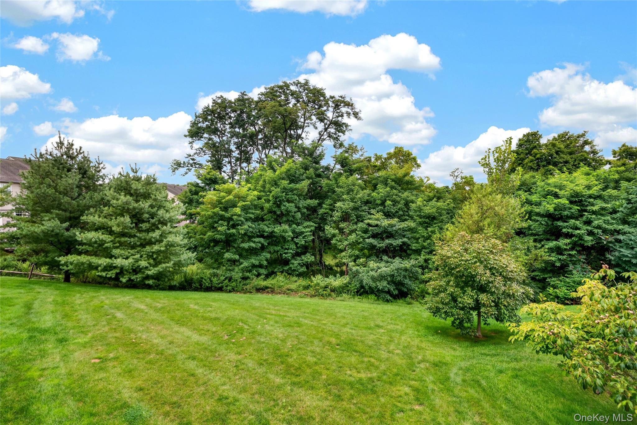 1307 Glastonbury Lane – For Sale photo 40