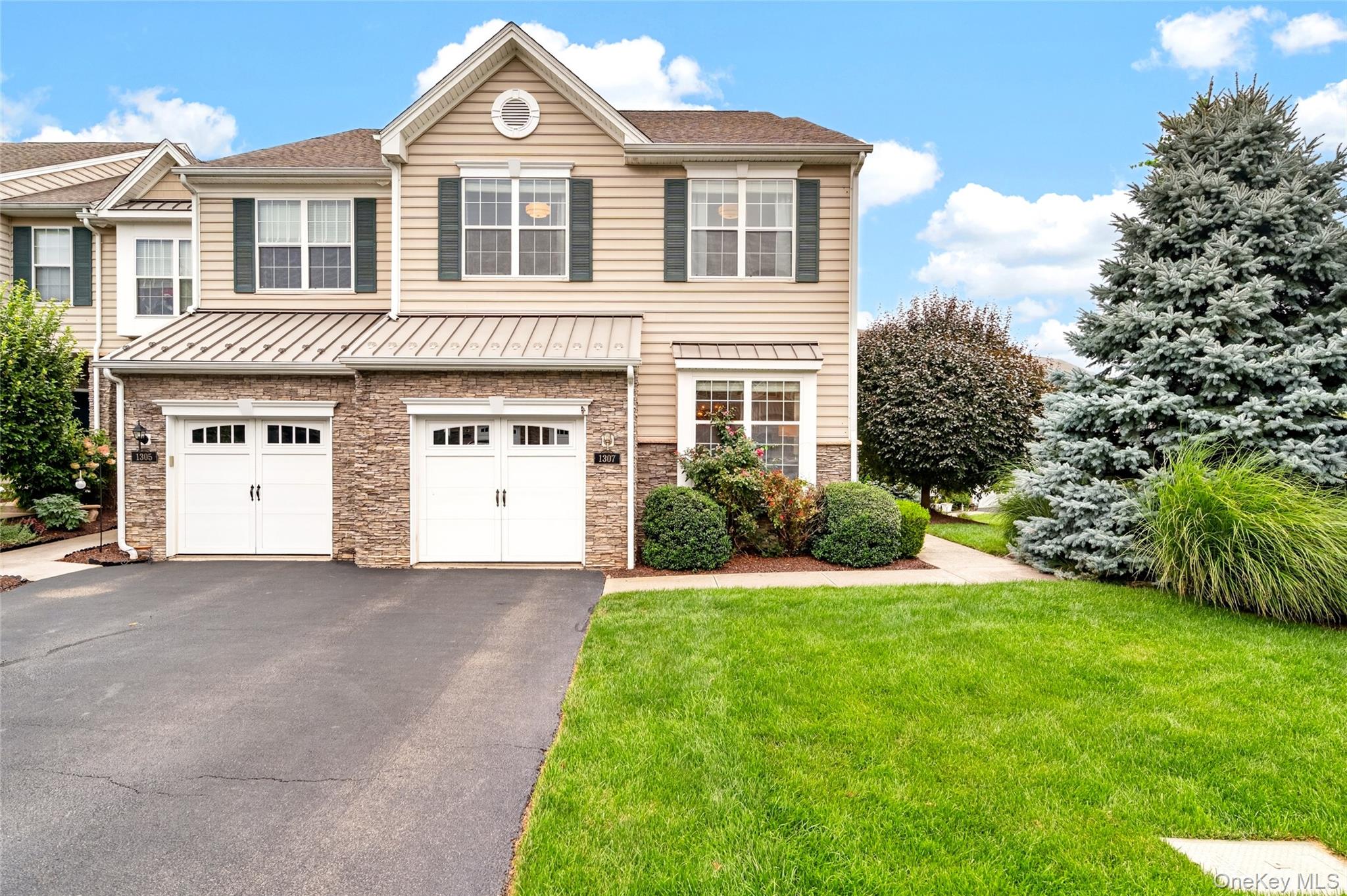 1307 Glastonbury Lane – For Sale