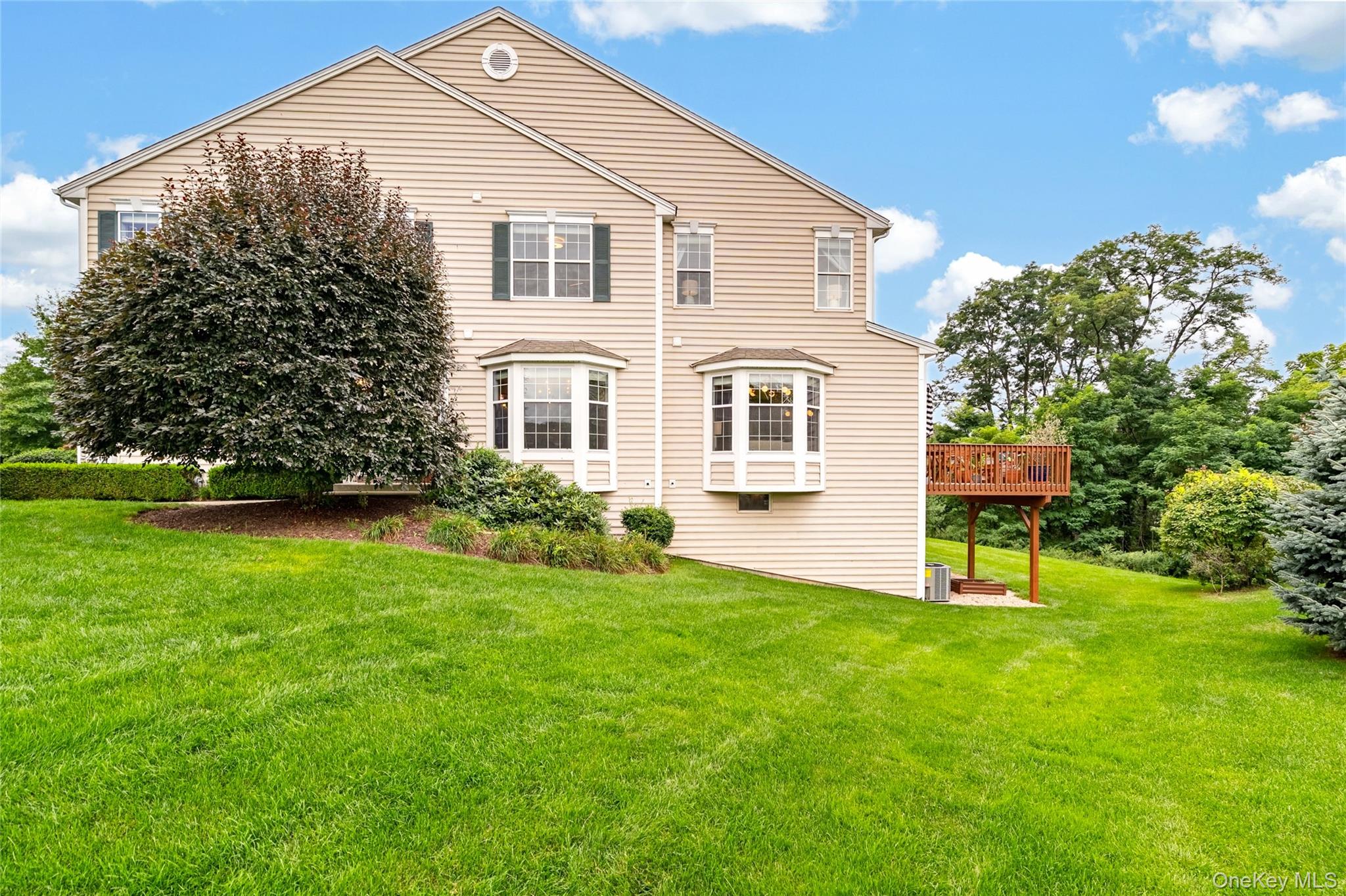 1307 Glastonbury Lane – For Sale photo 4