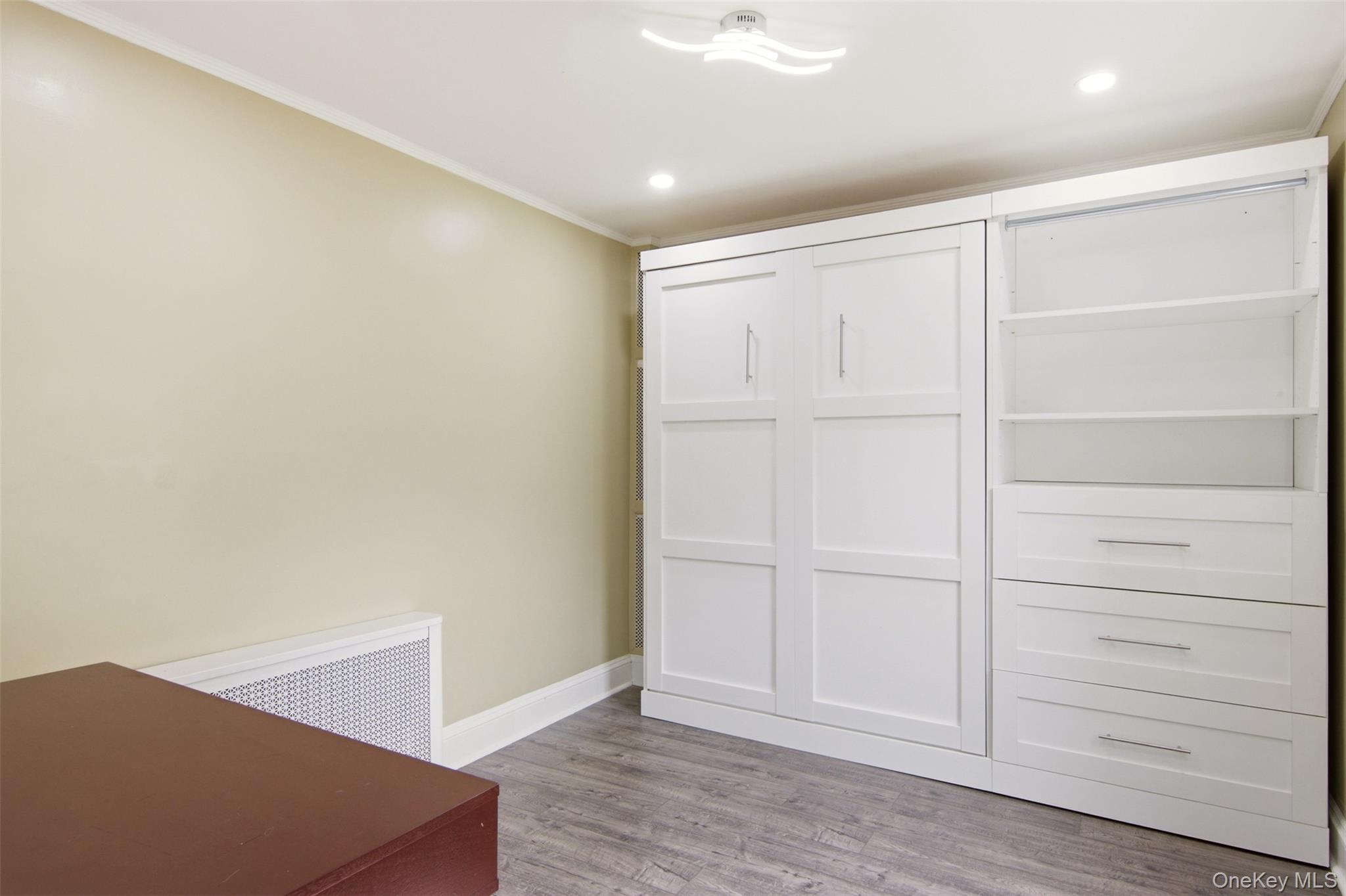 21 Sherrard Street – For Rent photo 7