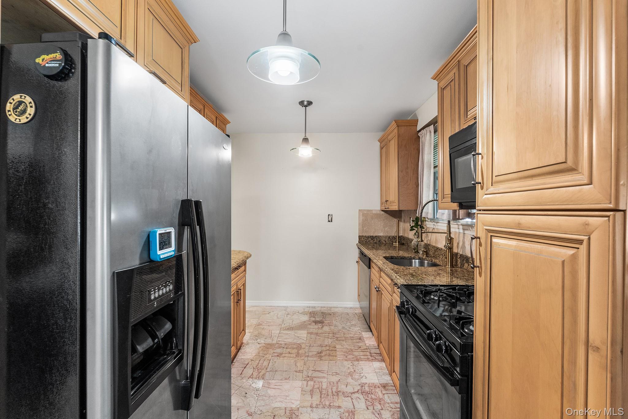 711 Charter Court – For Sale photo 9