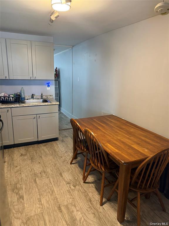 11 – 15 W Main Street, Unit 13 photo 11