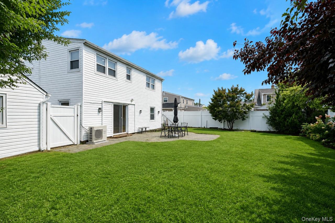 7 Swan Lane – For Sale photo 3