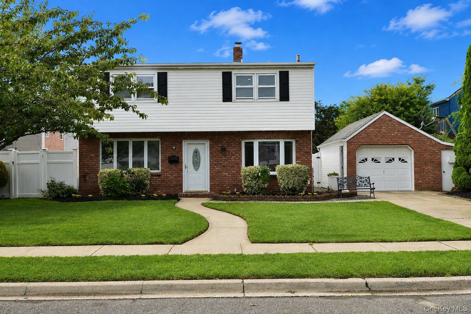7 Swan Lane – For Sale