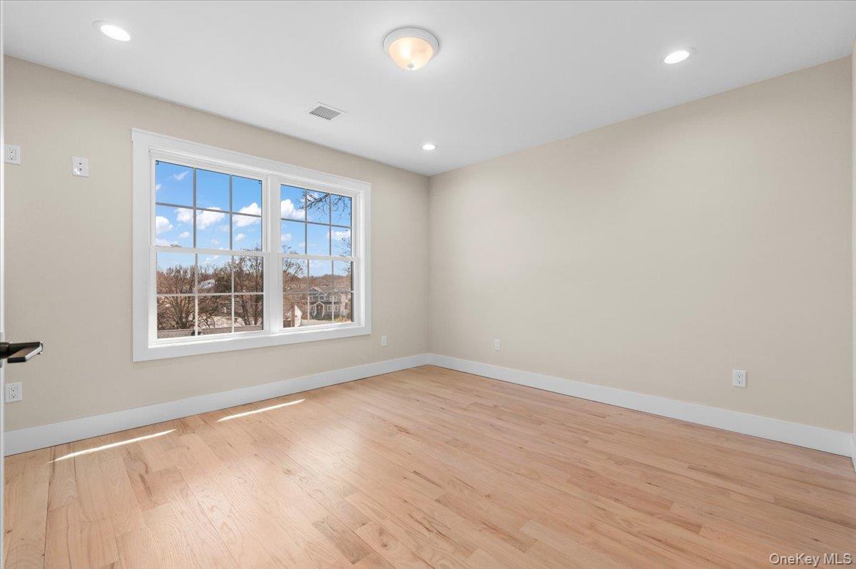 31 Cedar Drive E – For Sale photo 25