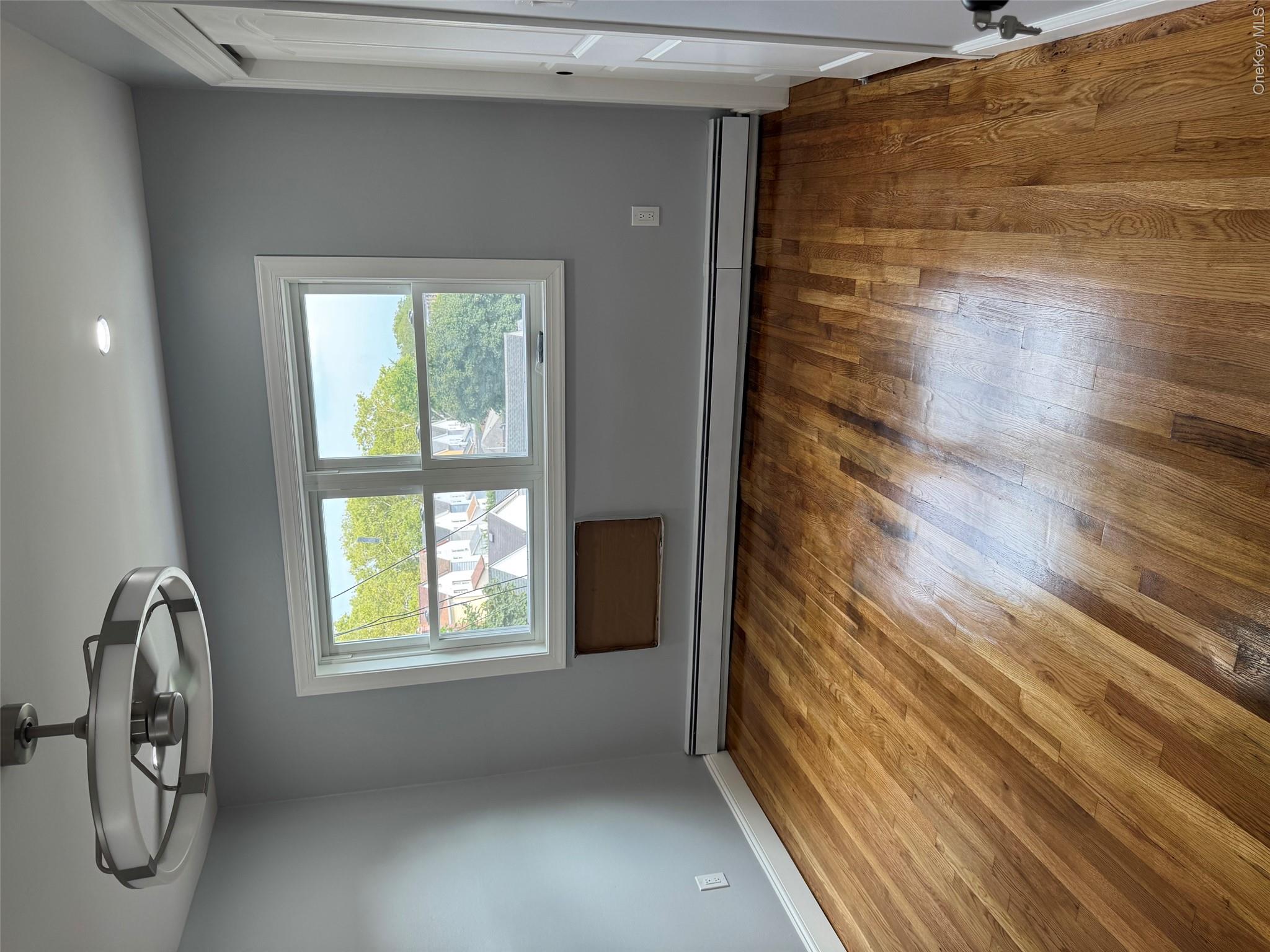 21408 Hillside Avenue – For Rent photo 8