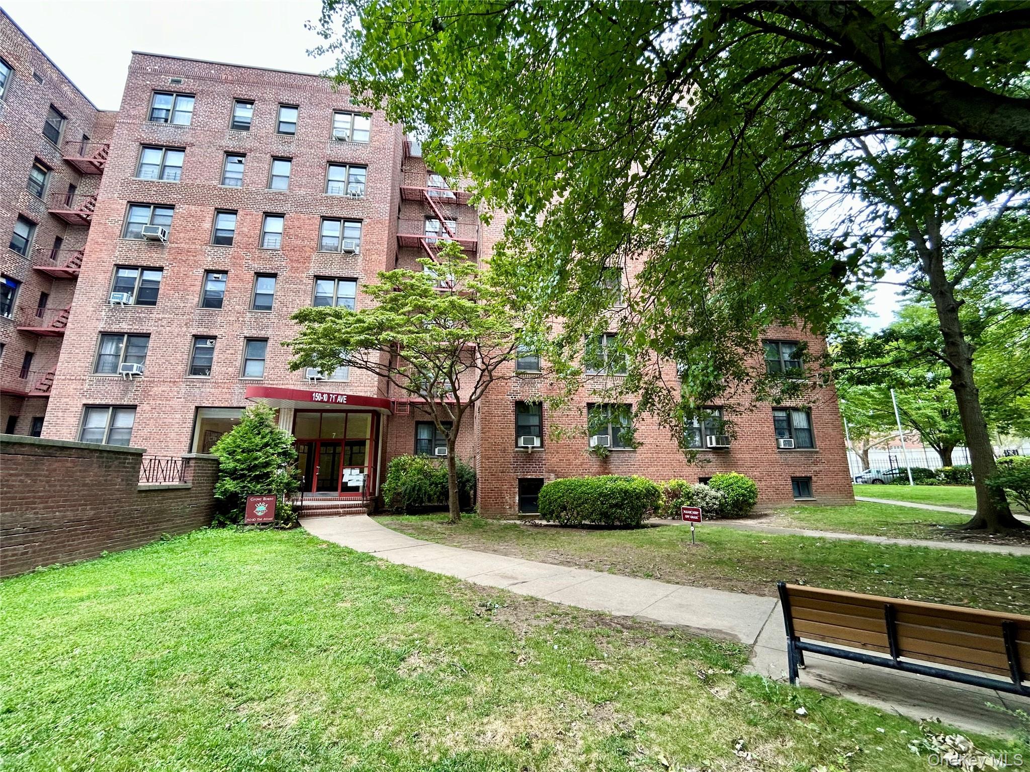 15020 71st Avenue, Unit 6J photo 21