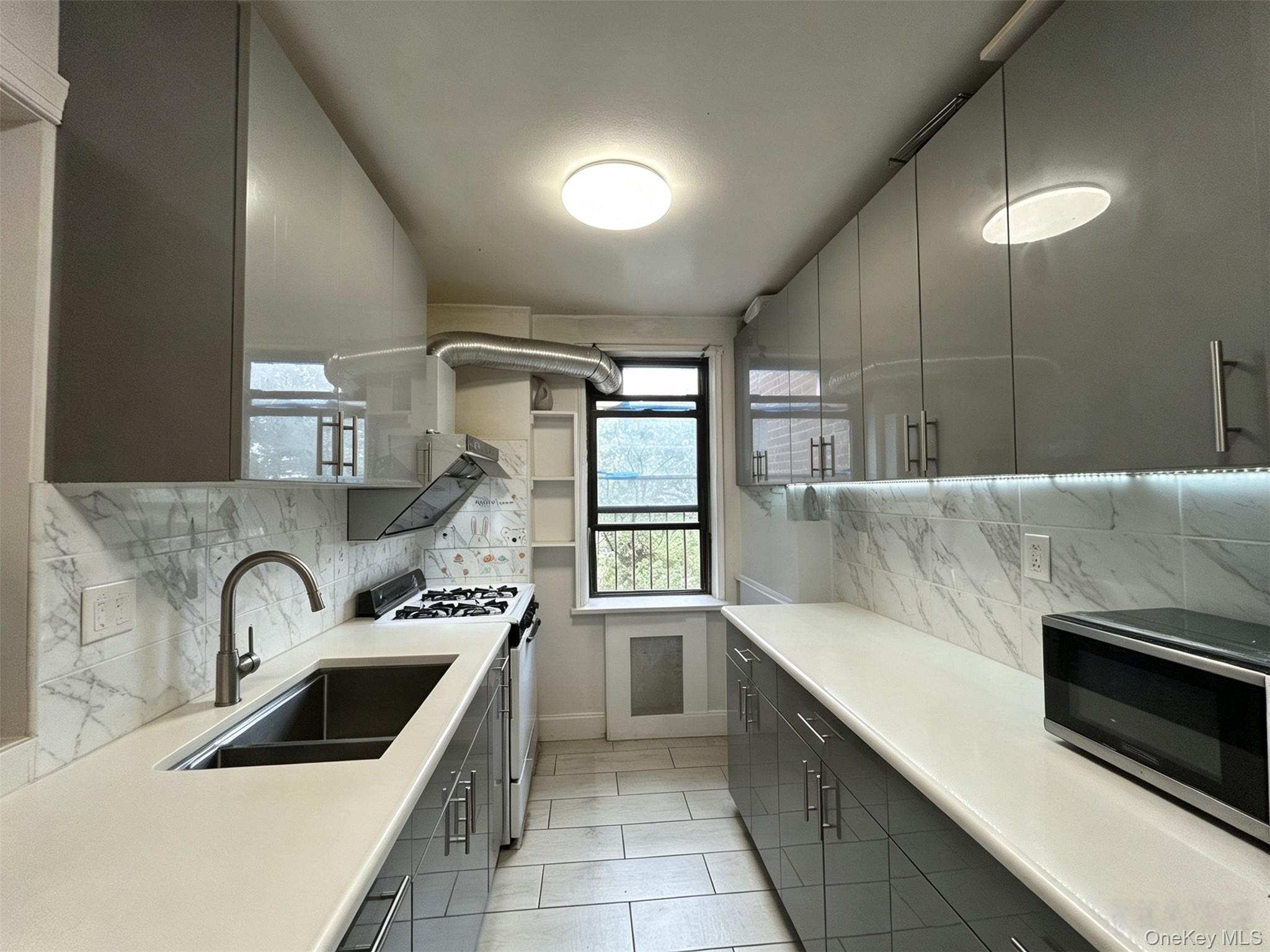 15020 71st Avenue, Unit 6J photo 12