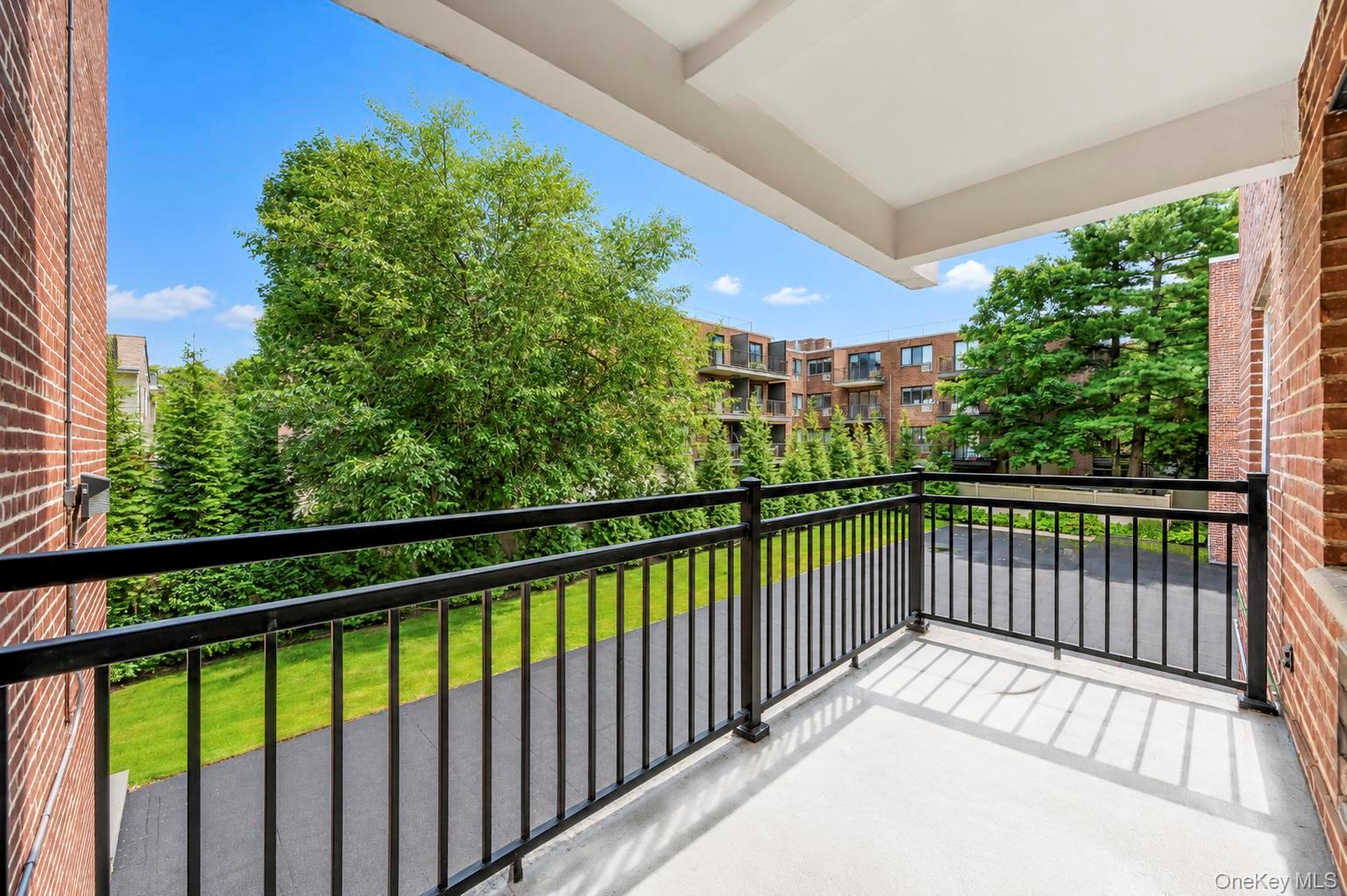 25 Chapel Place, Unit 2M photo 4