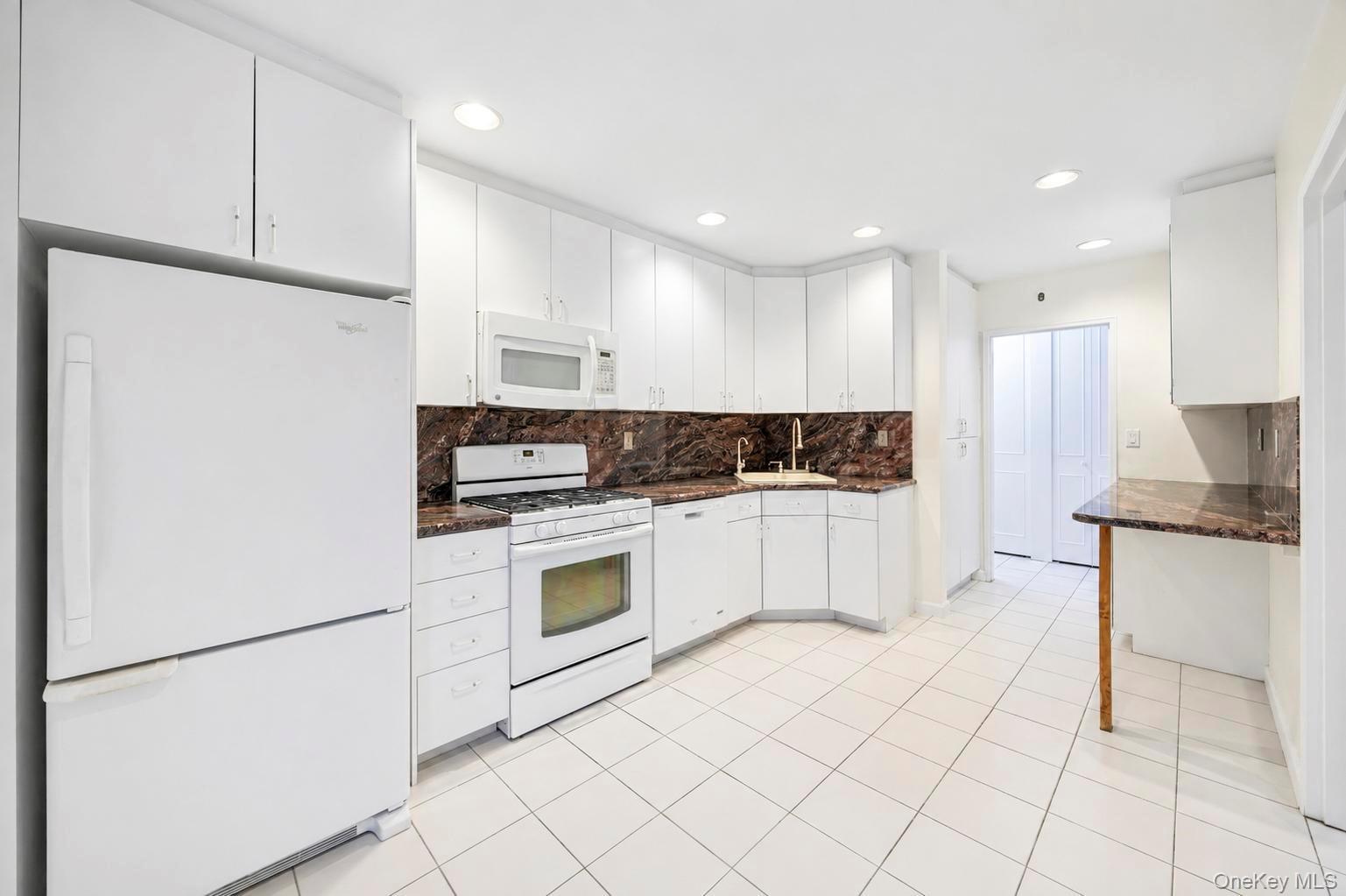 25 Chapel Place, Unit 2M photo 12