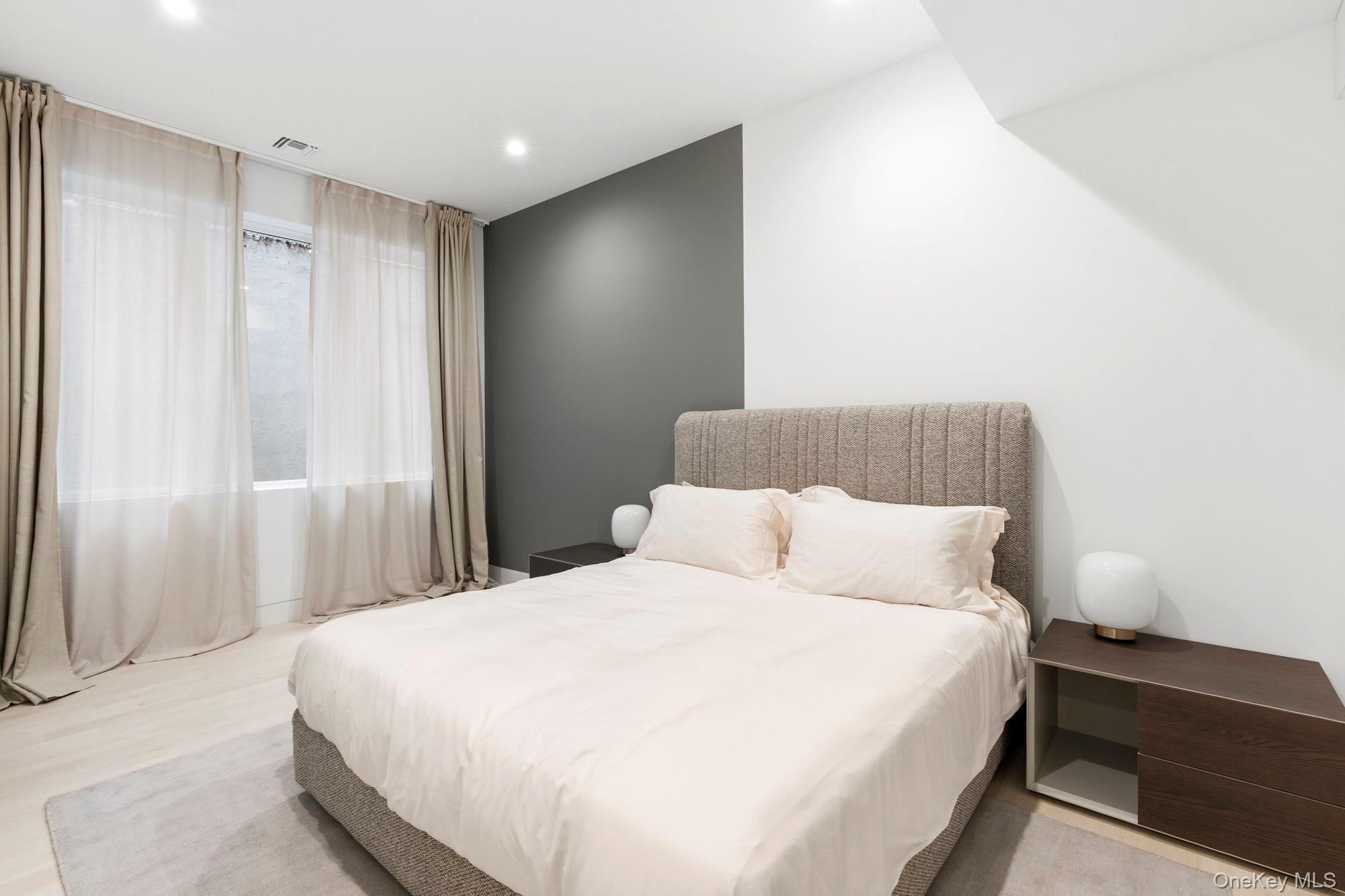 16 Gould Street – For Sale photo 15