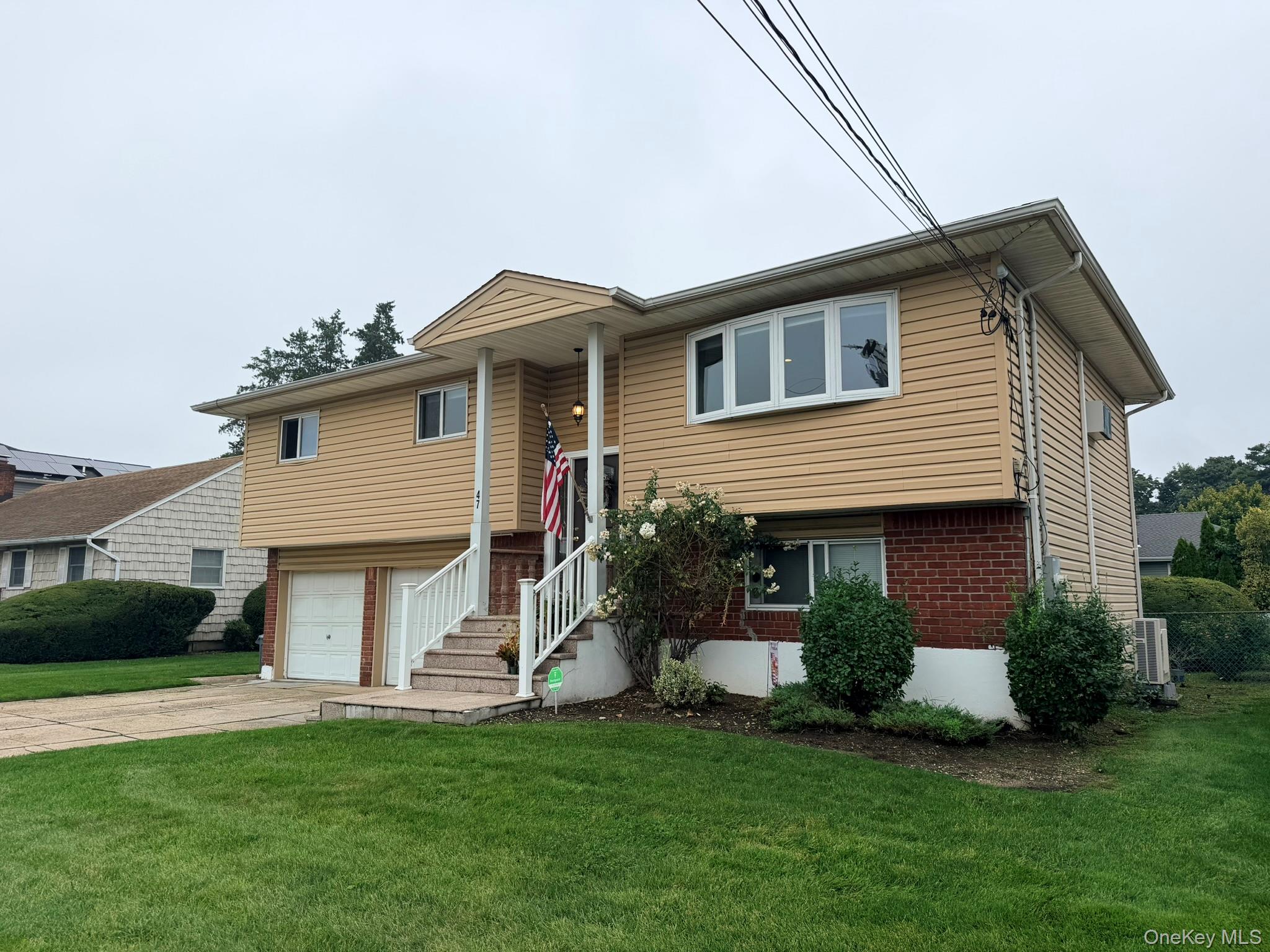 47 Strong Street – For Rent photo 2