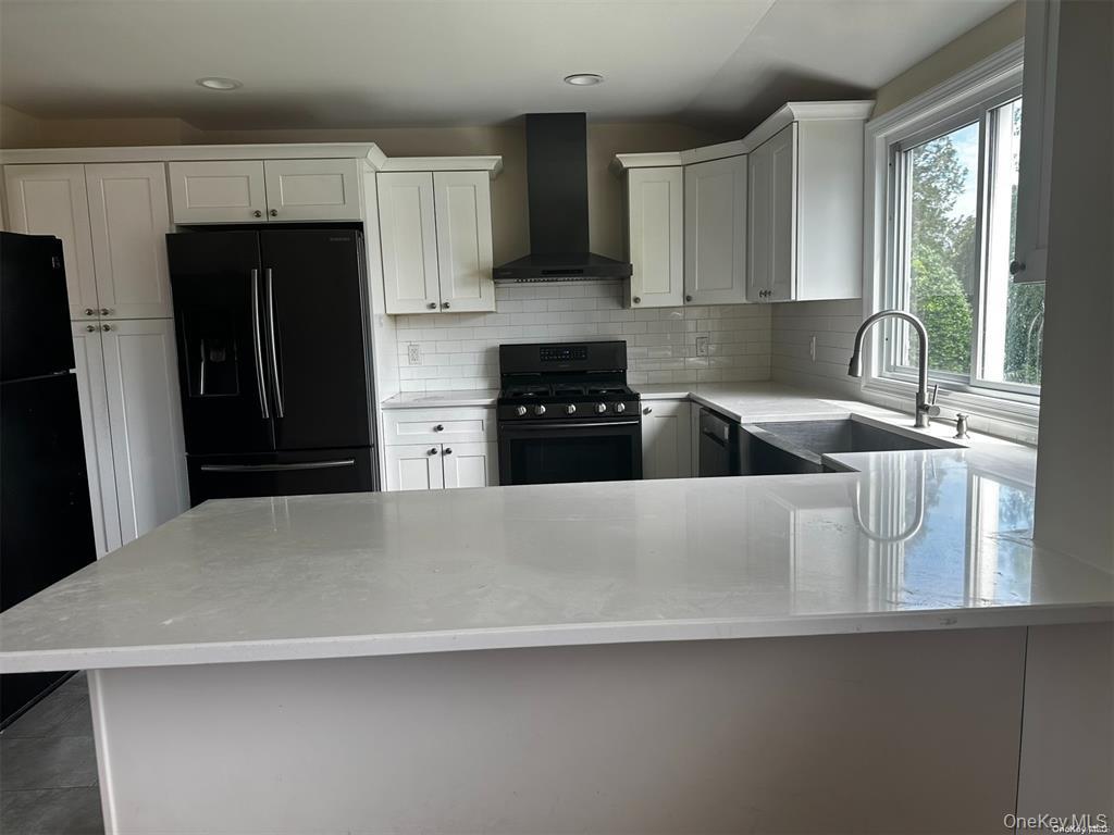 47 Strong Street – For Rent photo 3