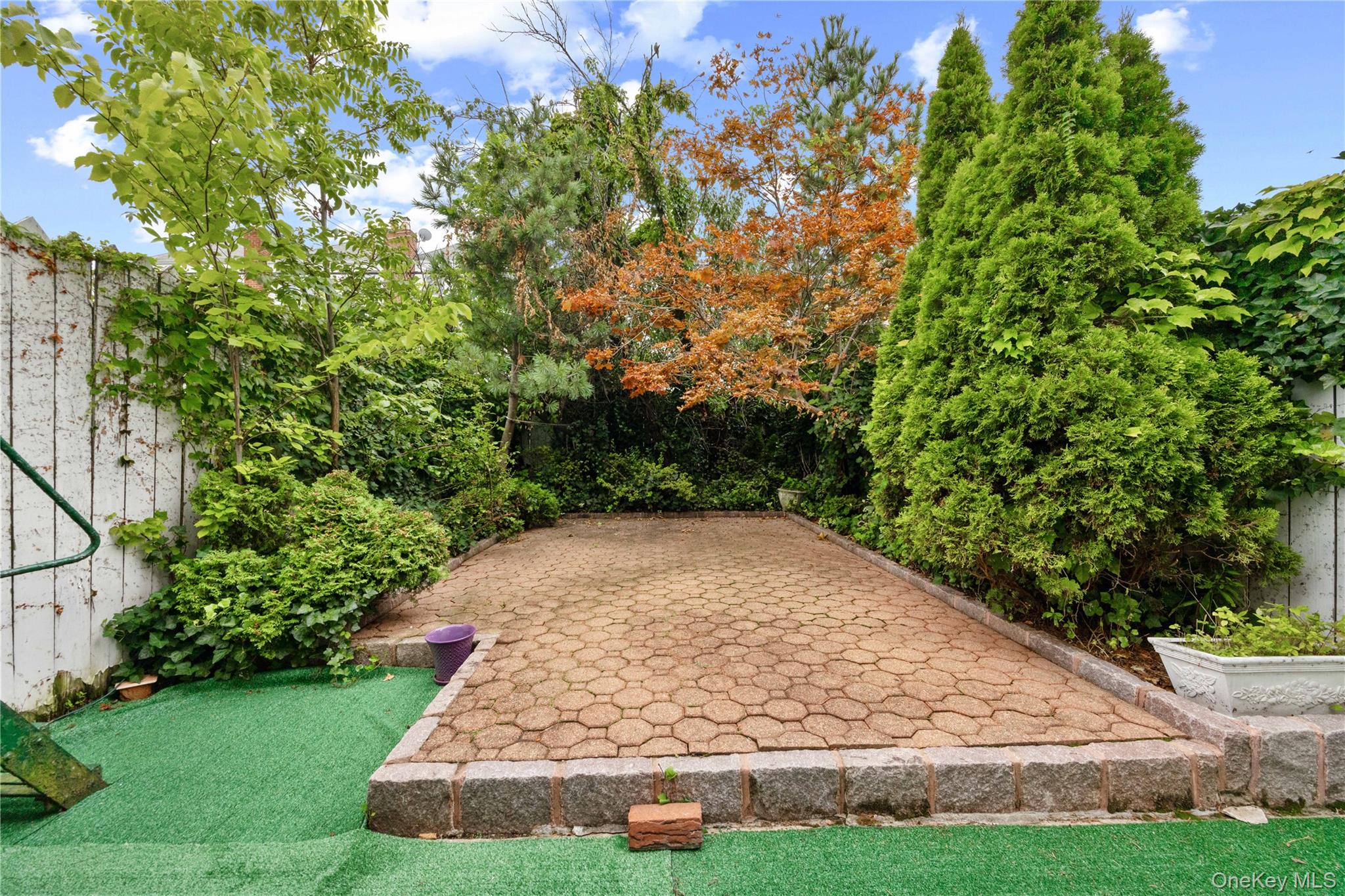 727 Hollywood Avenue – For Sale photo 35