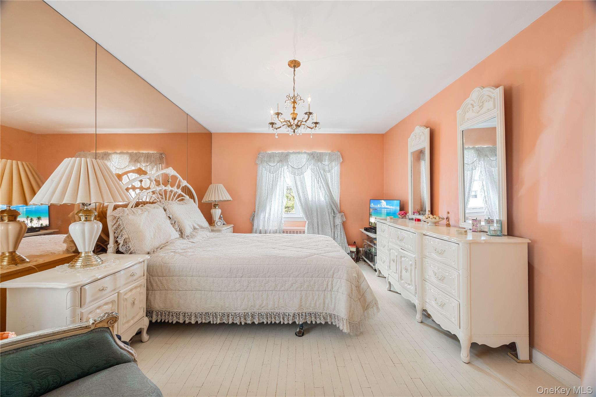 727 Hollywood Avenue – For Sale photo 21