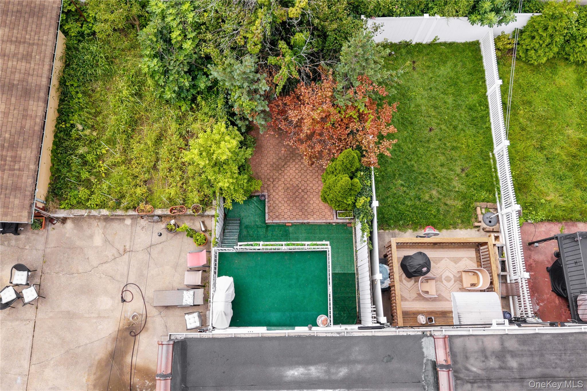 727 Hollywood Avenue – For Sale photo 40