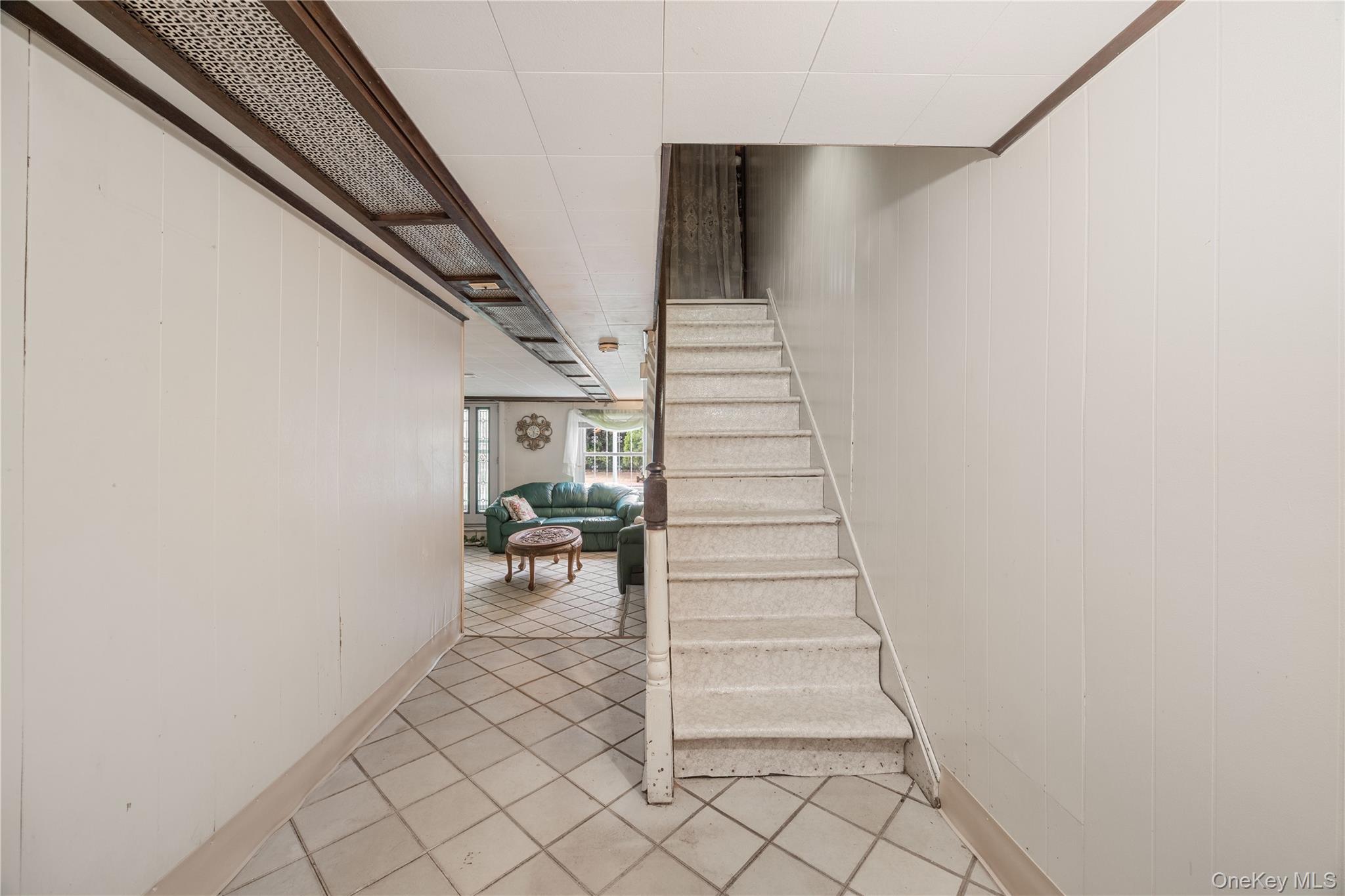 727 Hollywood Avenue – For Sale photo 27