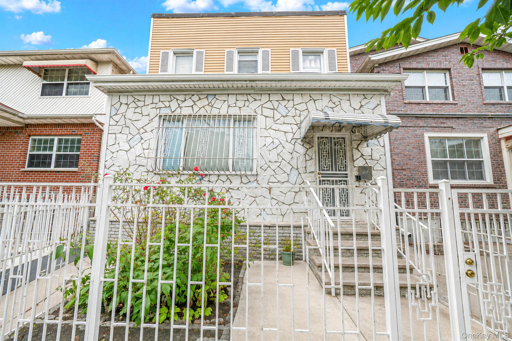 105 Hale Avenue – For Sale