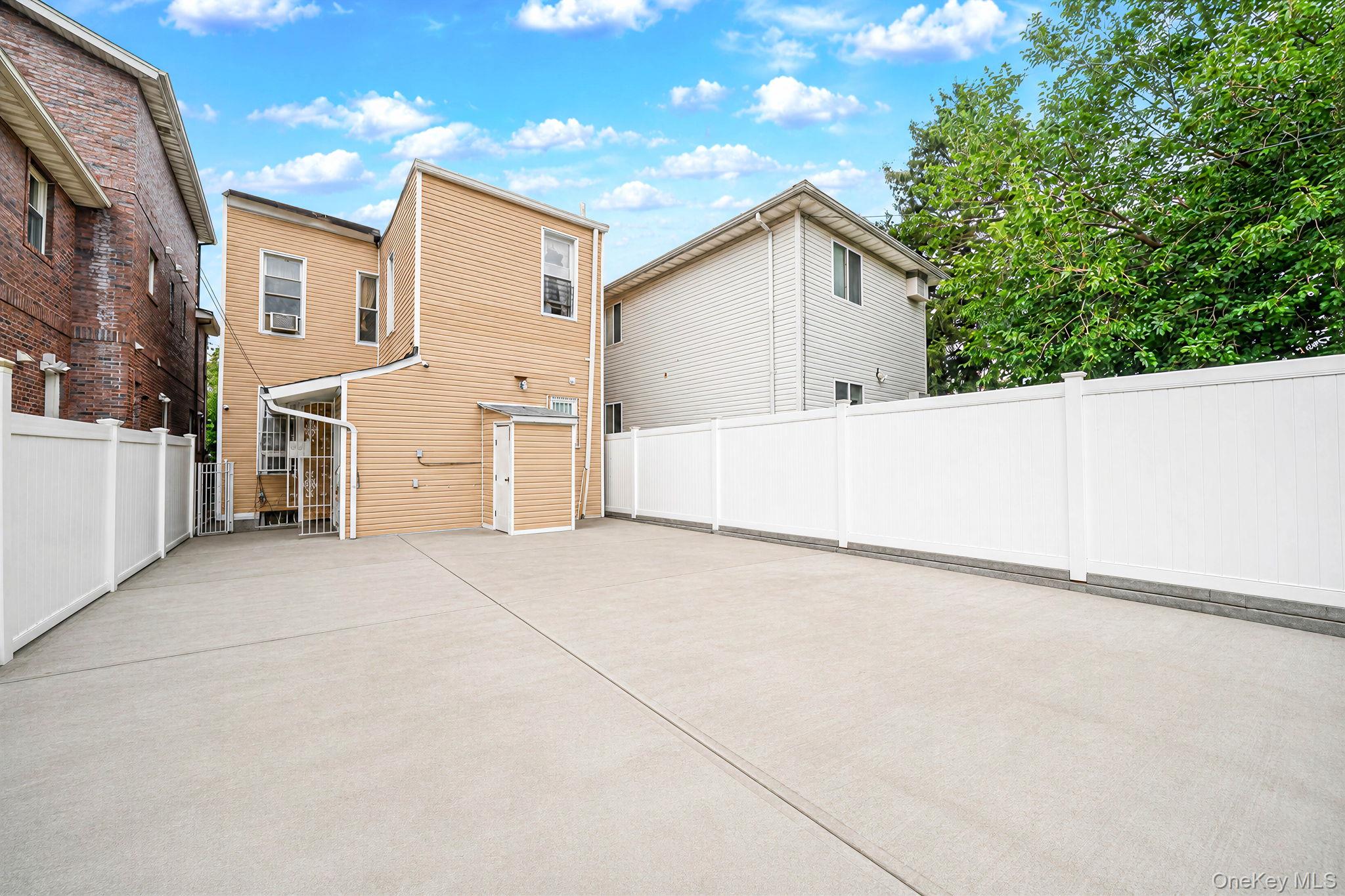 105 Hale Avenue – For Sale photo 33