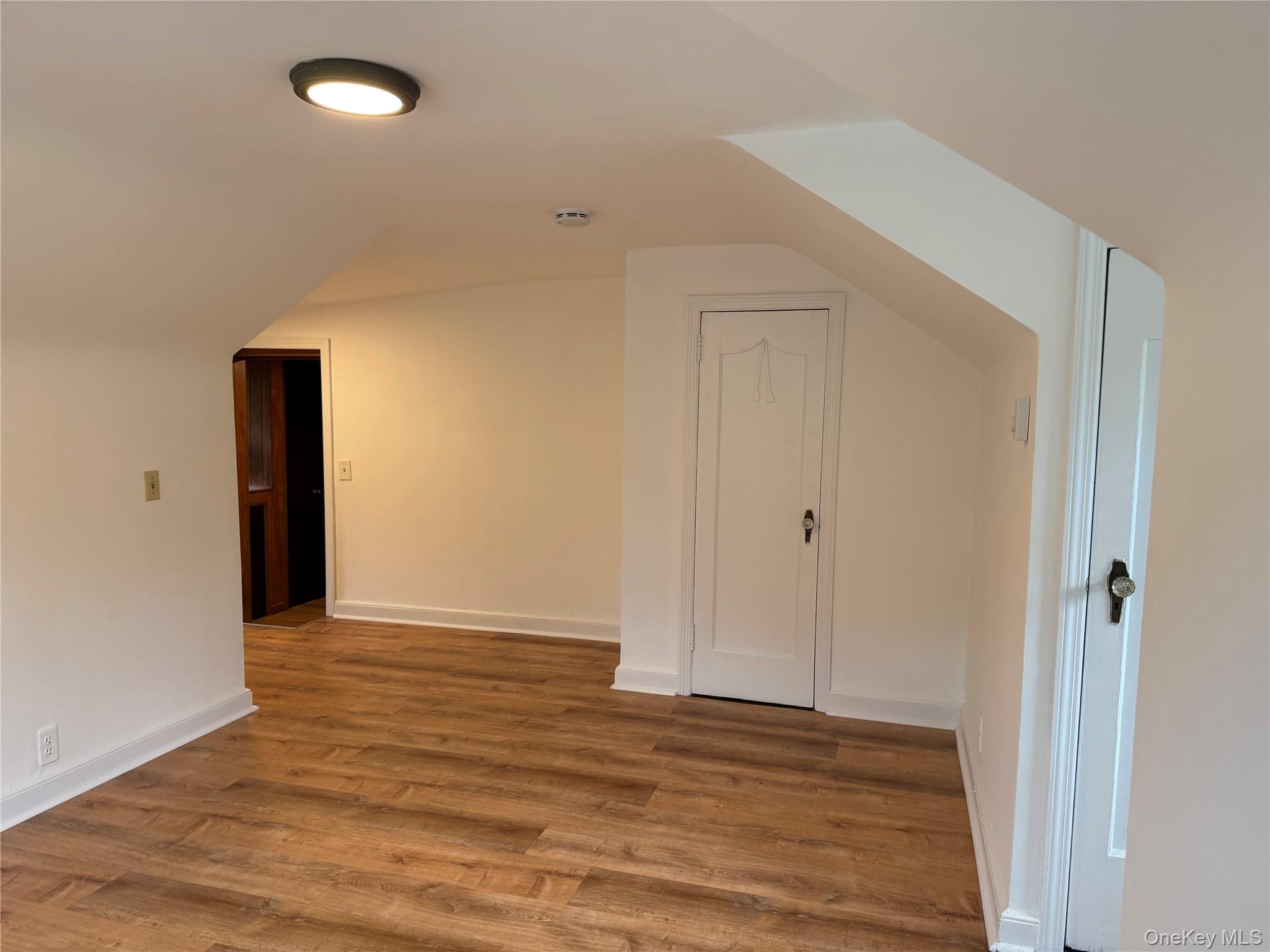 16 Ernest Lane – For Rent photo 14