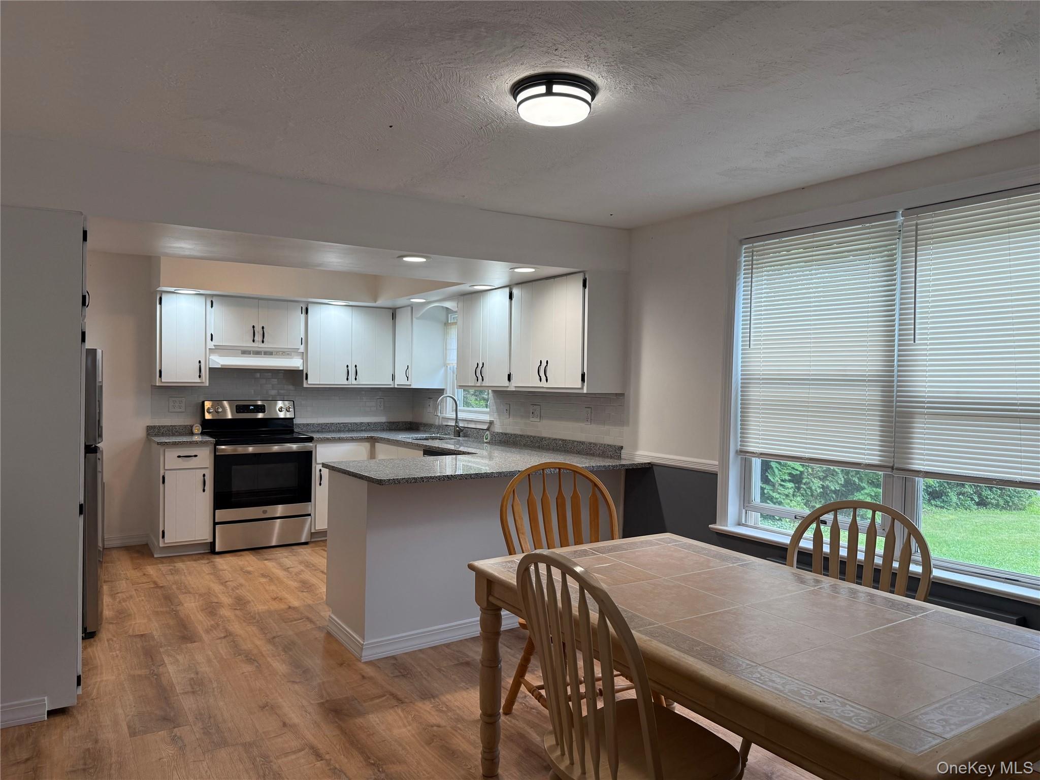 16 Ernest Lane – For Rent photo 8
