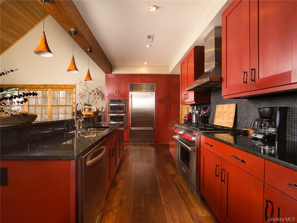 47 Sunrise Point – For Sale photo 3