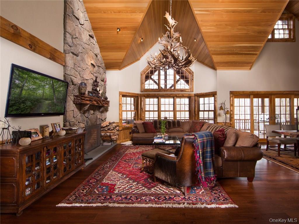 47 Sunrise Point – For Sale photo 2