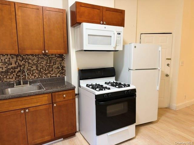 38-38 29th Street – For Rent
