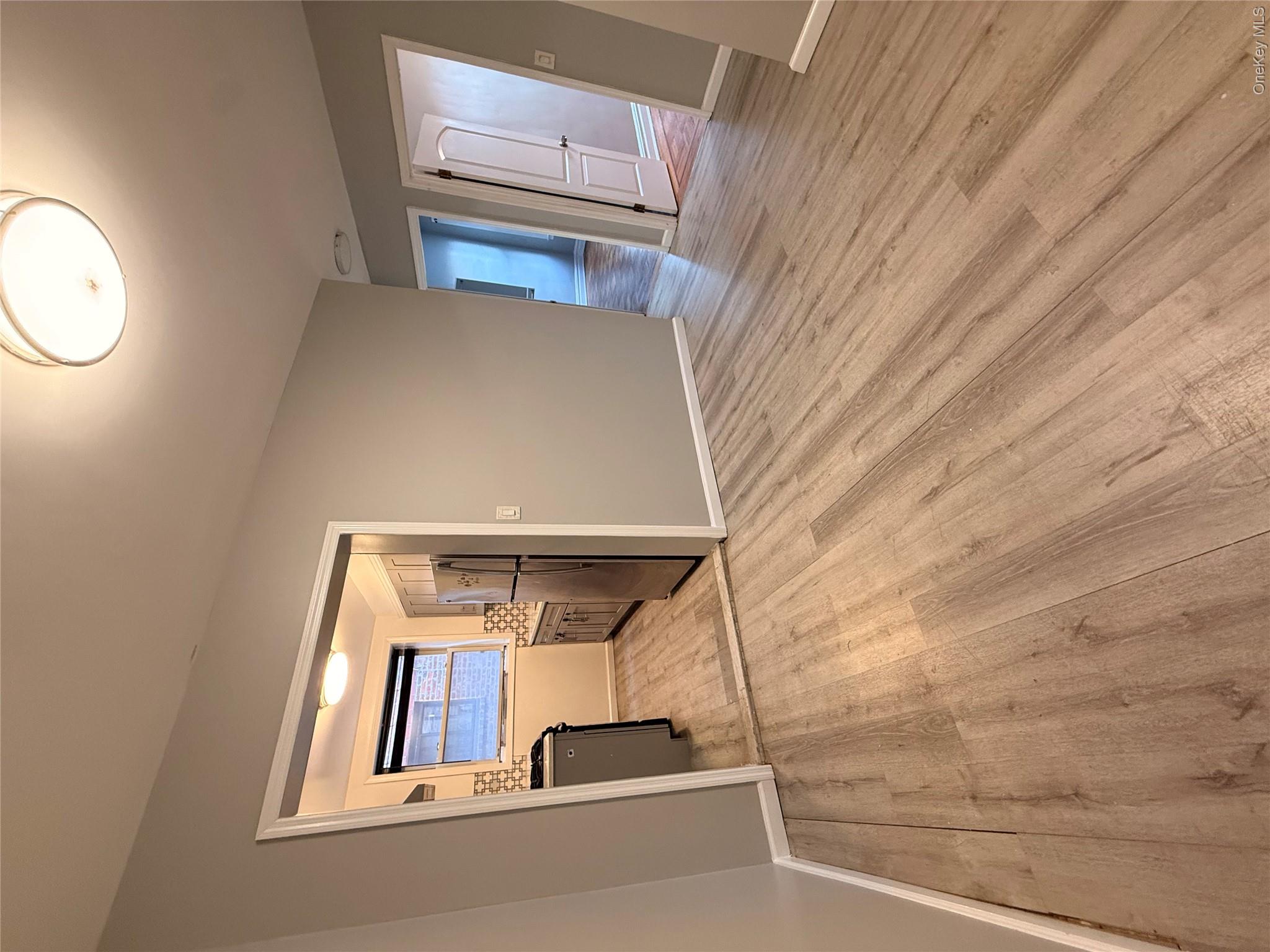 1958 Lurting Avenue – For Rent photo 7