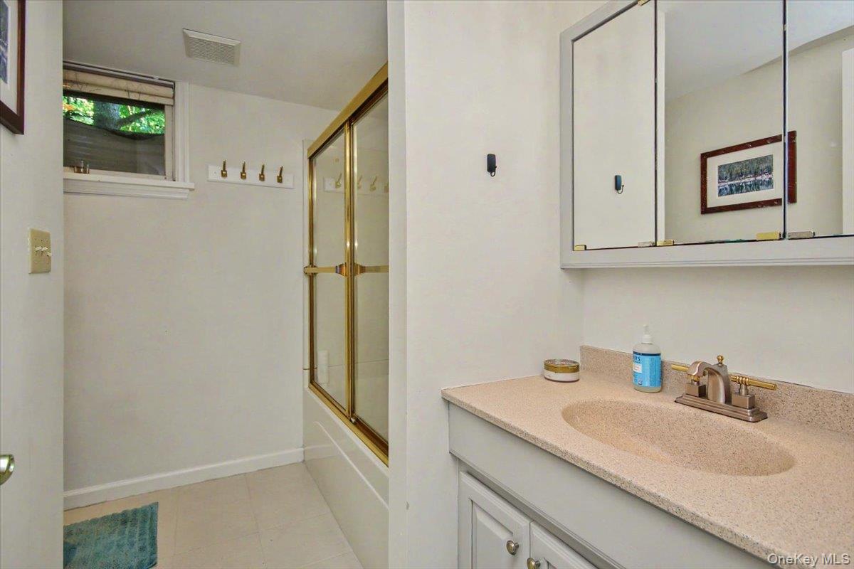 27 Reed Road – For Rent photo 26