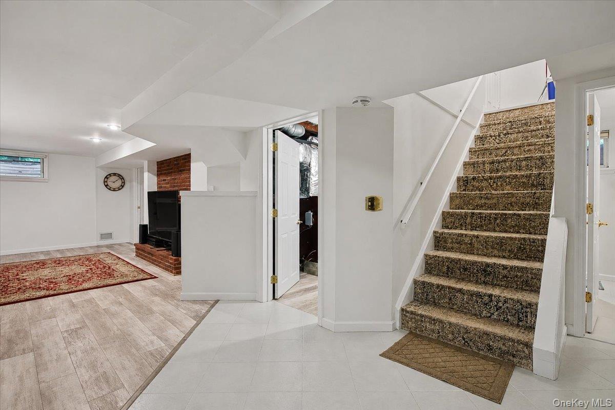 27 Reed Road – For Rent photo 22