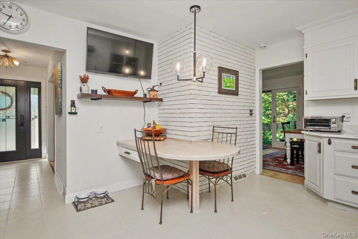 27 Reed Road – For Rent photo 8