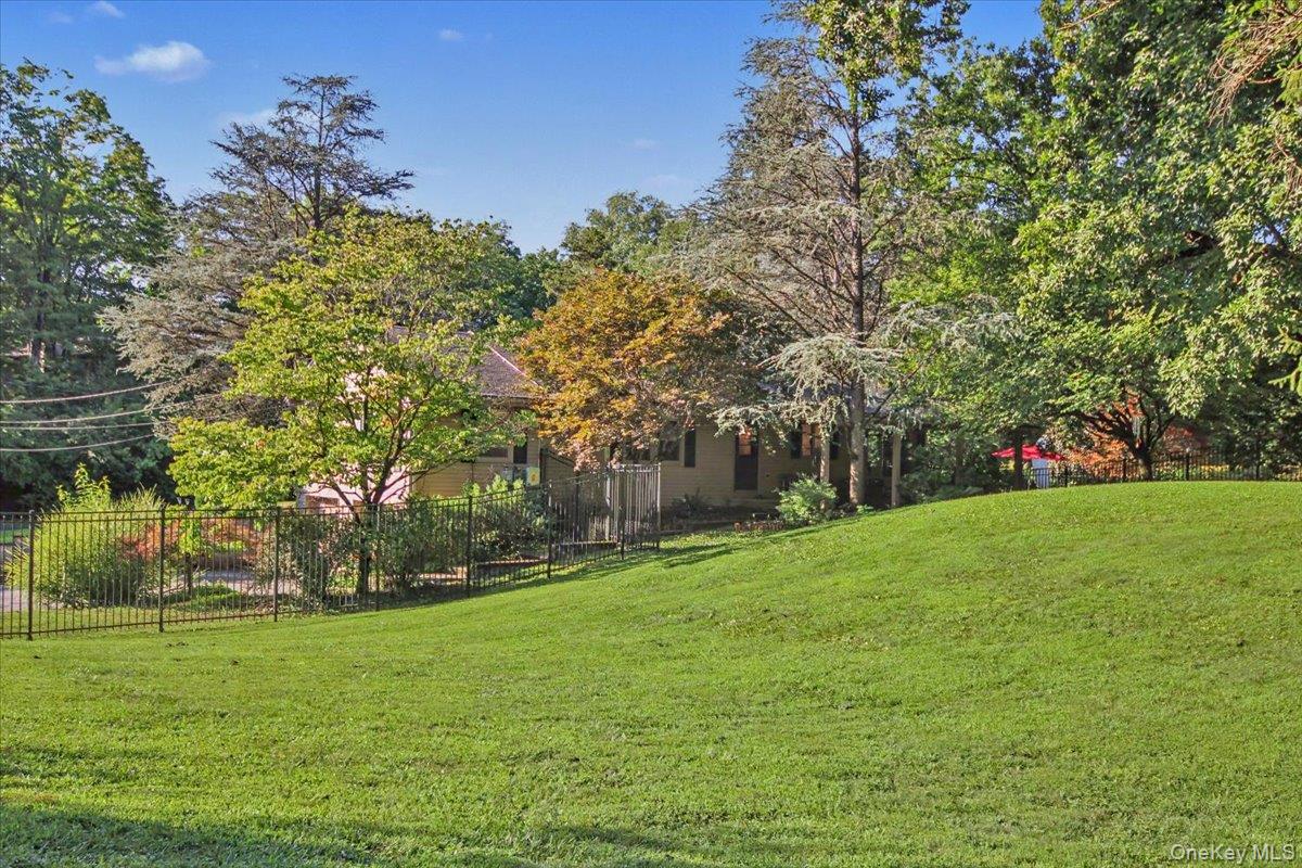 27 Reed Road – For Rent photo 35