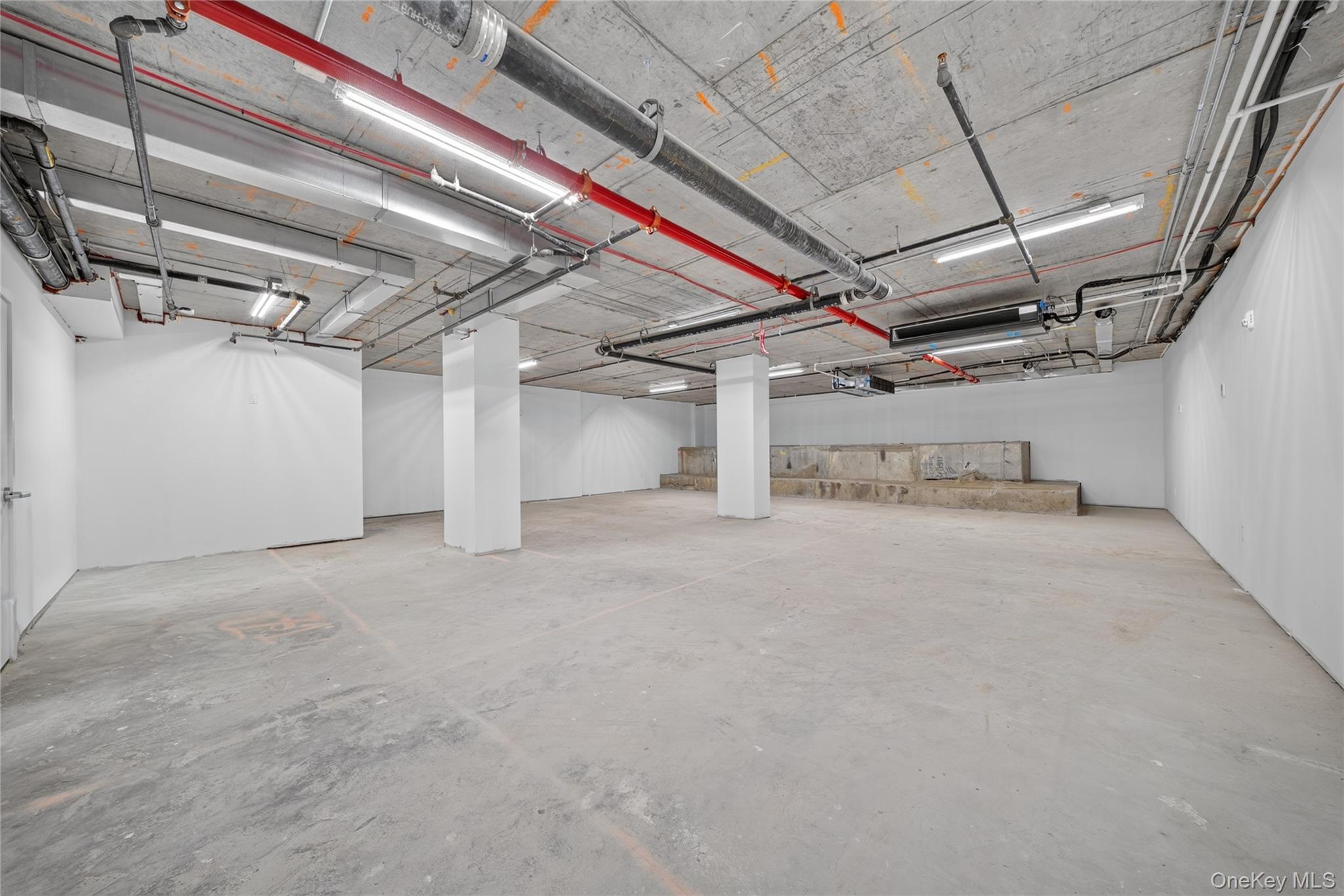 52-16 Roosevelt Avenue – For Sale photo 10