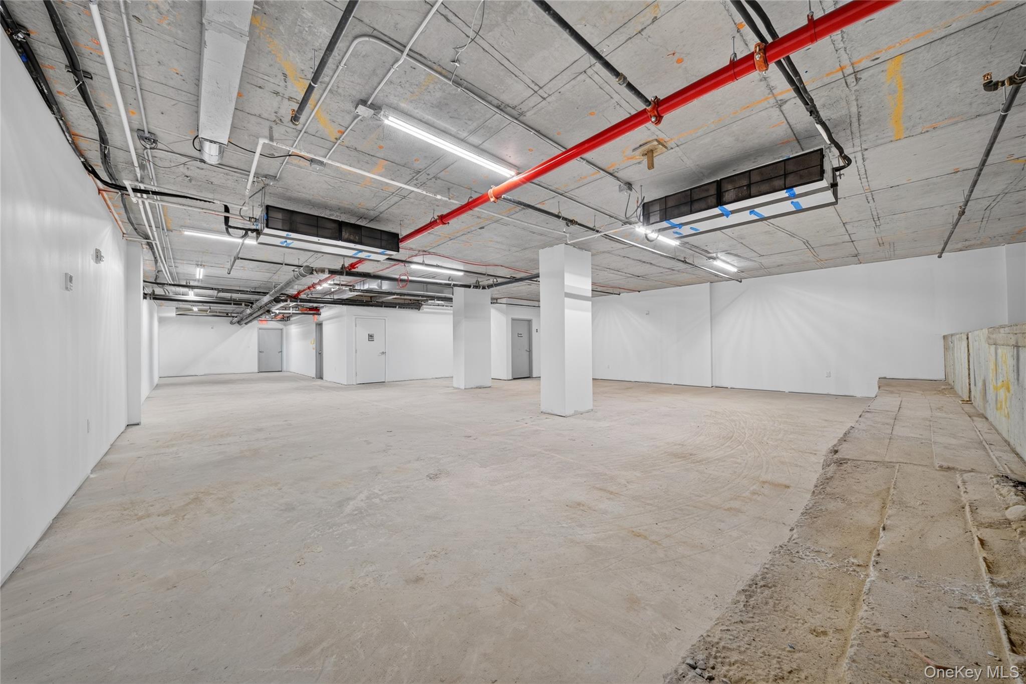 52-16 Roosevelt Avenue – For Sale photo 8