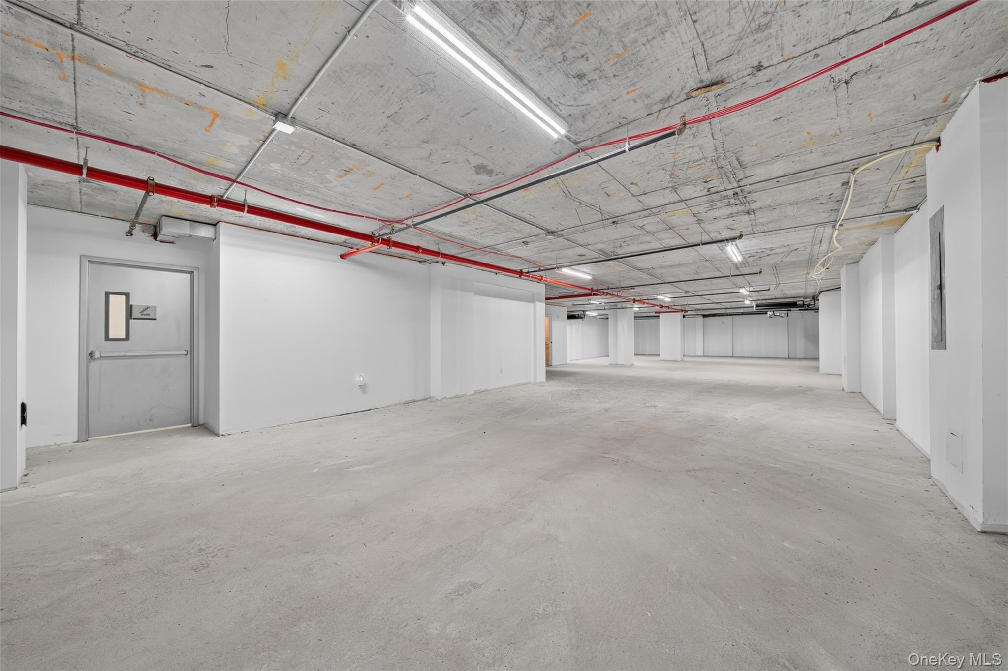 52-16 Roosevelt Avenue – For Sale photo 12